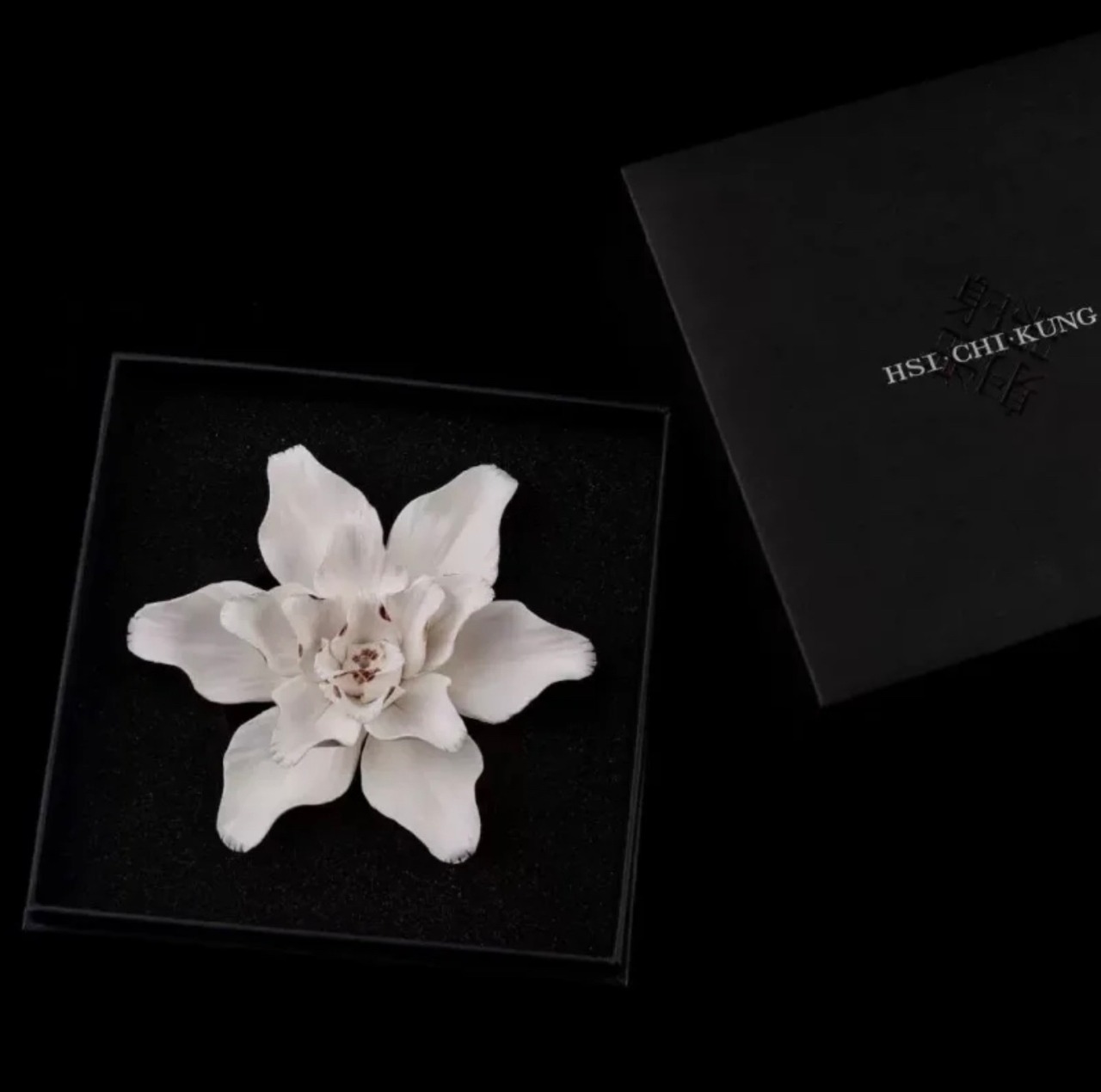 【Santimento】セラミックホワイトフラワーお香立て