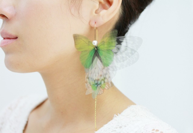 蝶ピアス(イヤリング変更可)Emerald Fairy Dream Earring