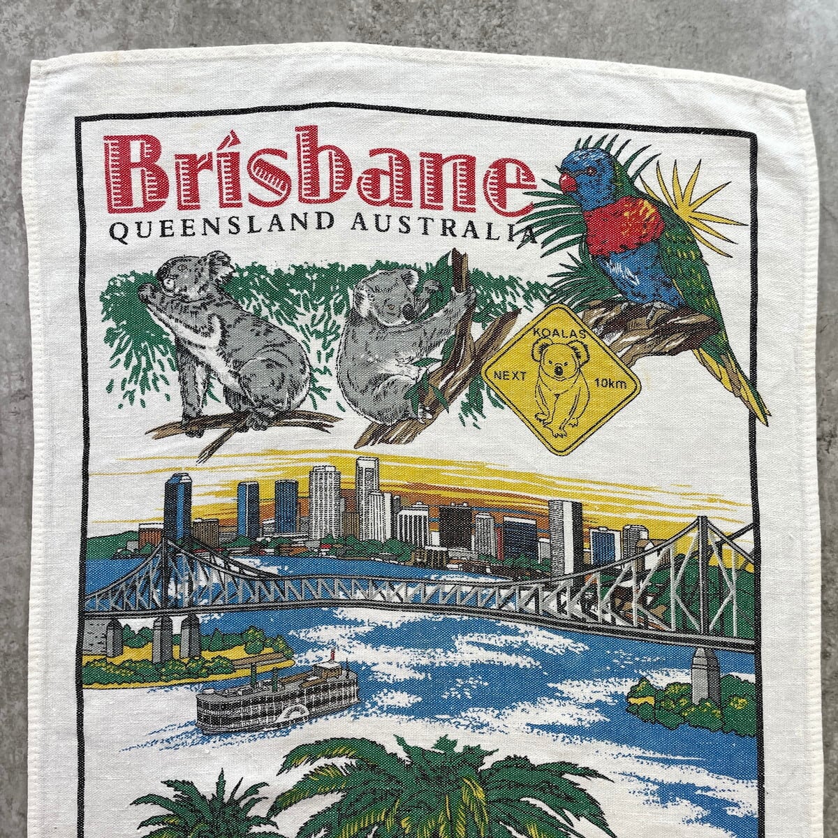 ヴィンテージ オーストラリア コアラ　野鳥プリント テーブルクロス Brisbane オーストラリア ブリスベン コアラ アニマル タペストリー