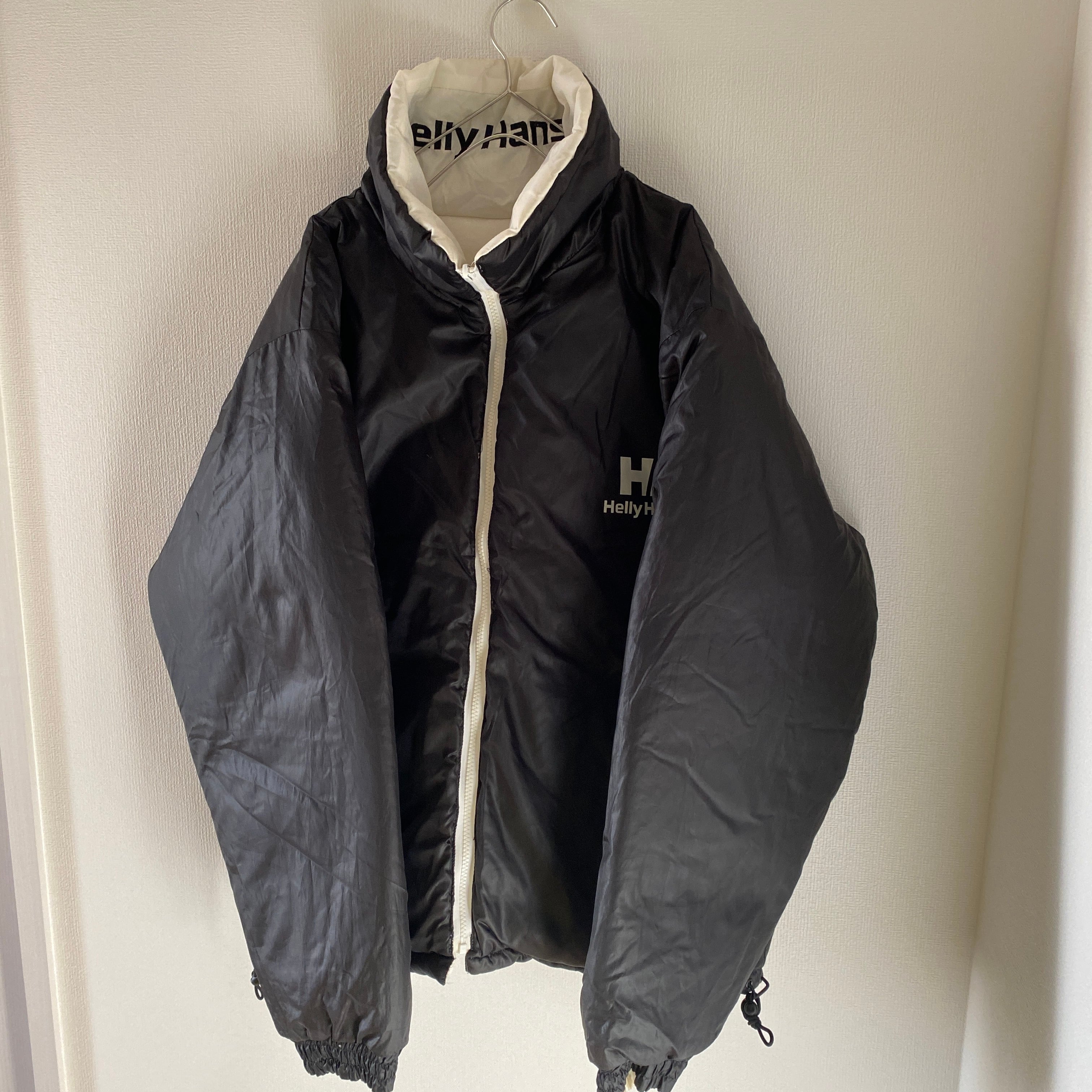 HellyHansenヘリーハンセンダウンジャケットアウターリバーシブル白黒  