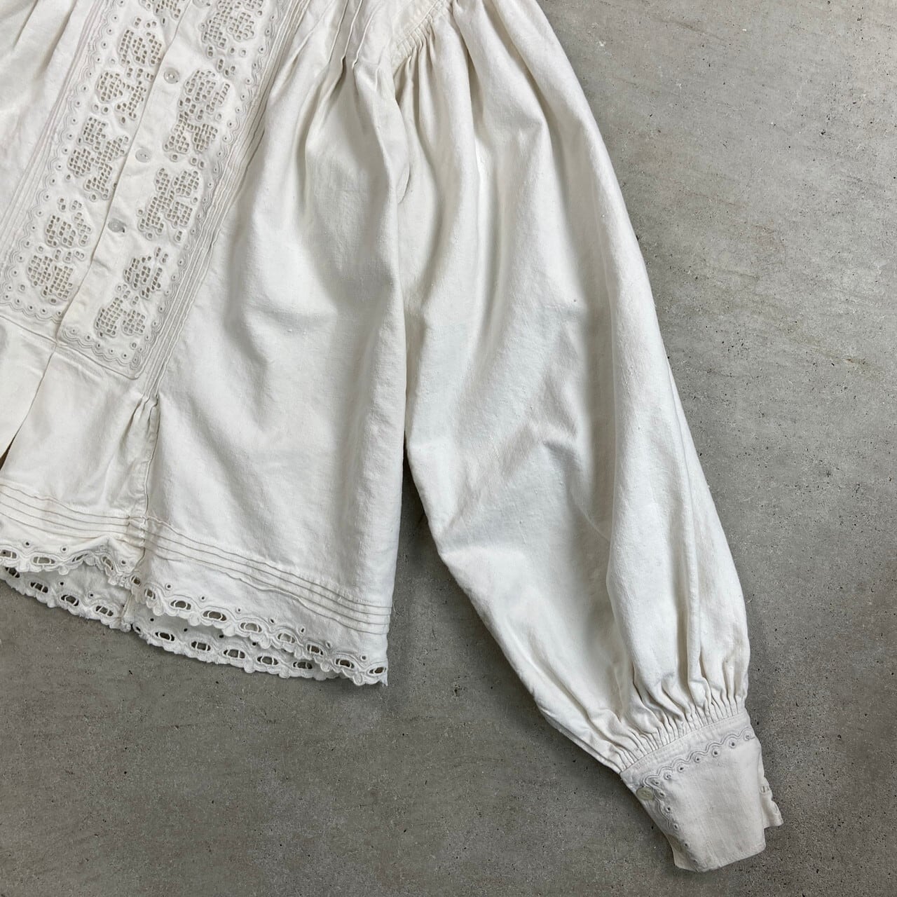 1900年代初頭 希少 ルーマニア刺繍×西欧仕立て アンティーク ブラウス
