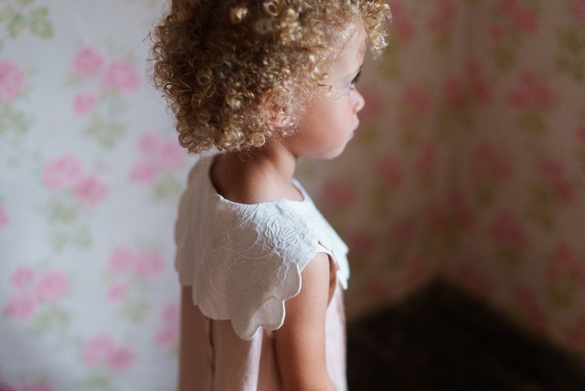 《即納》Little Cotton Clothes / Embroidered Scalloped Collar