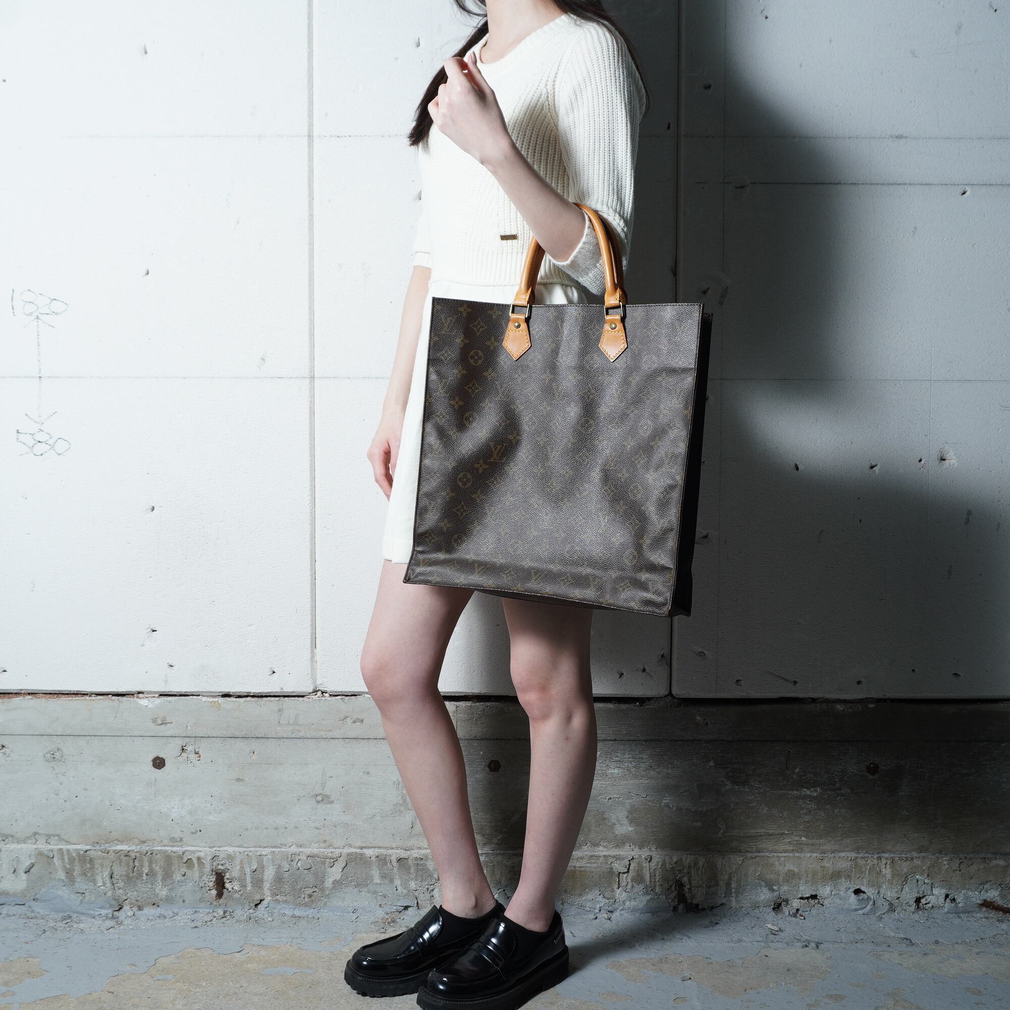 ルイヴィトン　サックプラトート LOUIS VUITTON】ルイヴィトン サックプラモノグラムトートバッグ brown