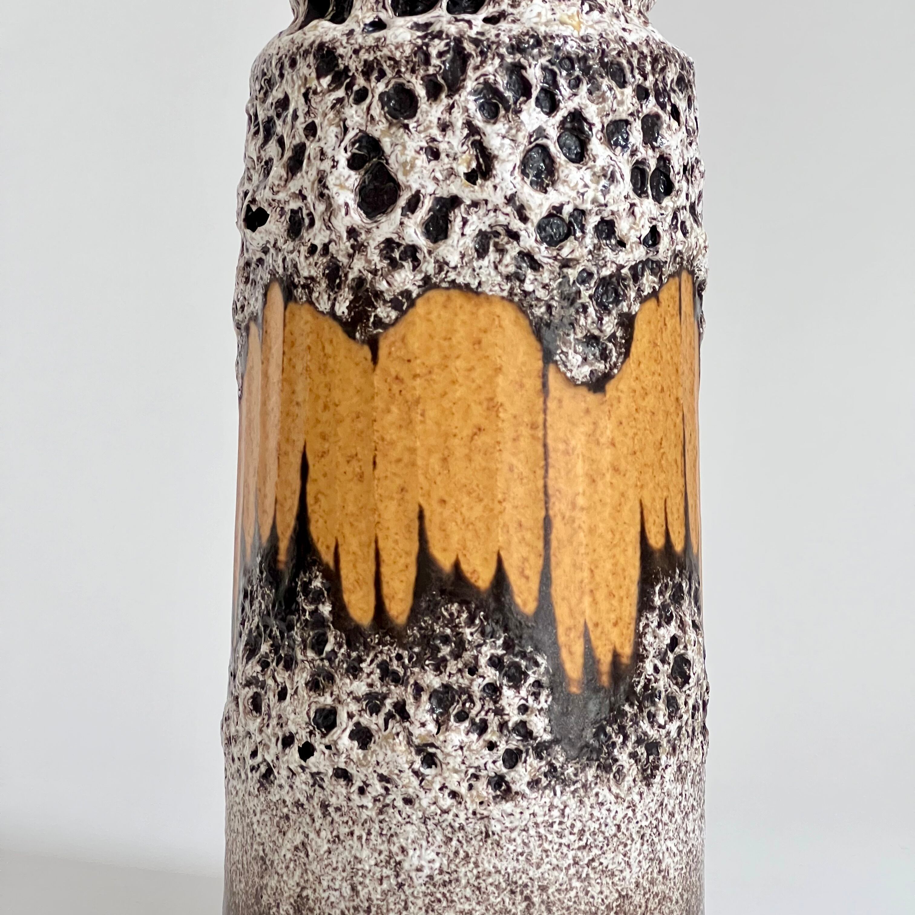 Fat Lava花瓶 | Scheurich ”Lora