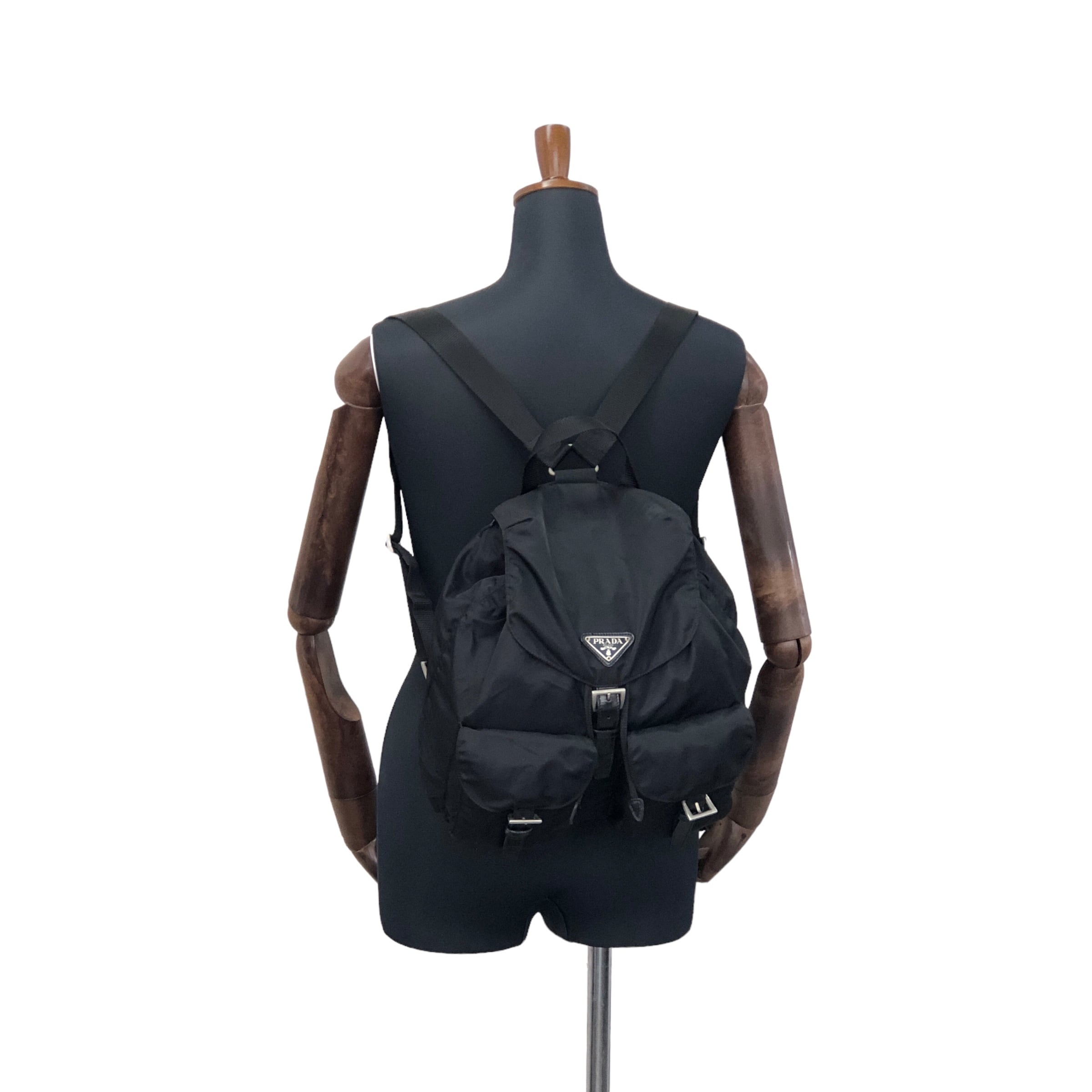 PRADA ナイロン トライアングルロゴ ダブルポケットリュック ブラック PRADA プラダ トライアングルロゴ バックパック ブラック ナイロン