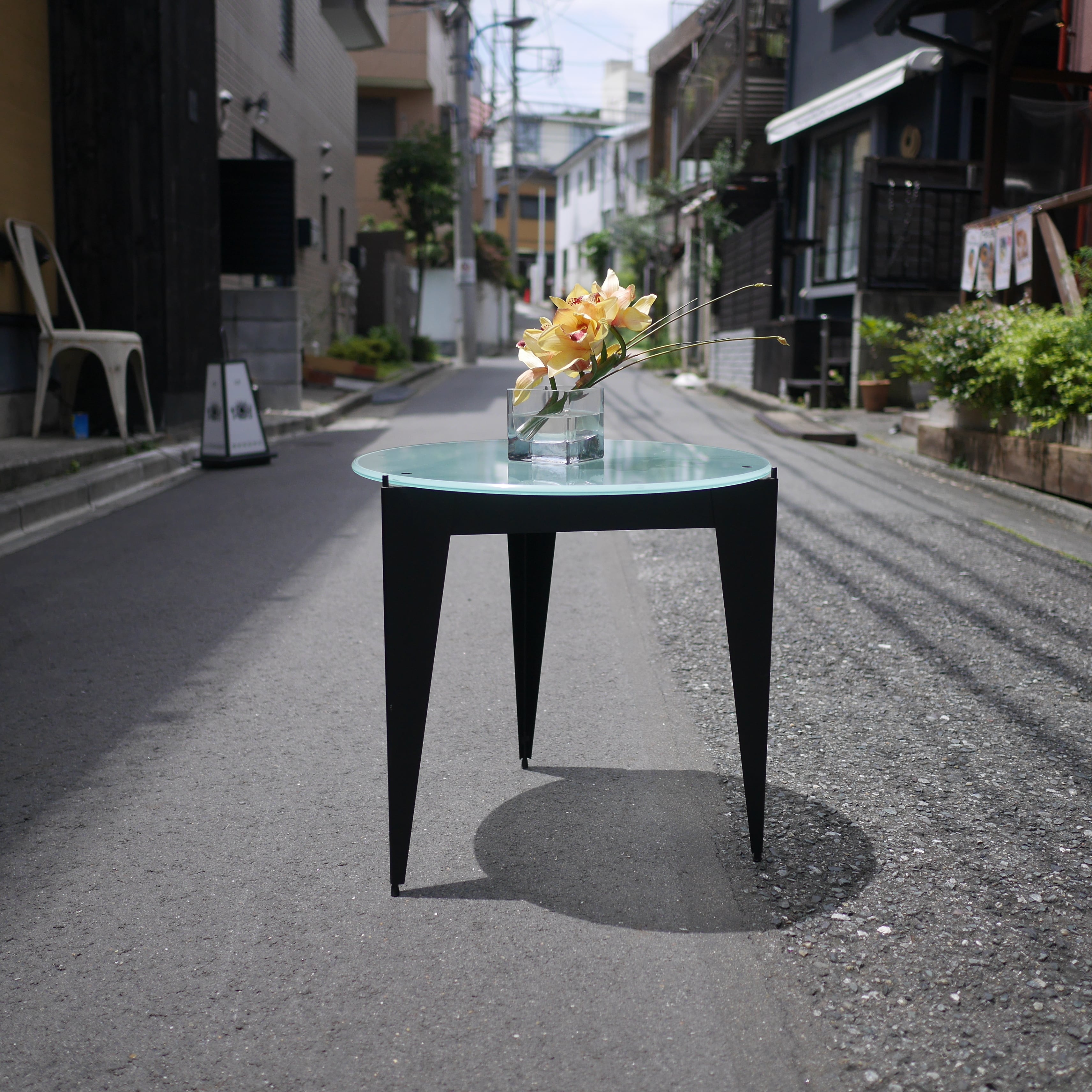 〇△のガラステーブル | トリノス-torinoth- | 新宿区神楽坂の