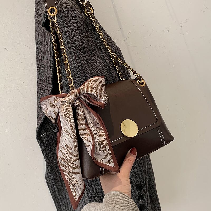 オータムウィンタースタンダードチェーン レッドスタイルシングル レトロ 秋物 冬物 メッセンジャーバッグ Tiancai_Wing_Bag14198750254