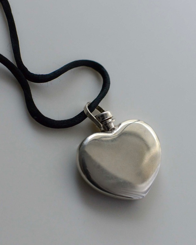 80s90s"TIFFANY" silver heart bottle pendant with silk cord