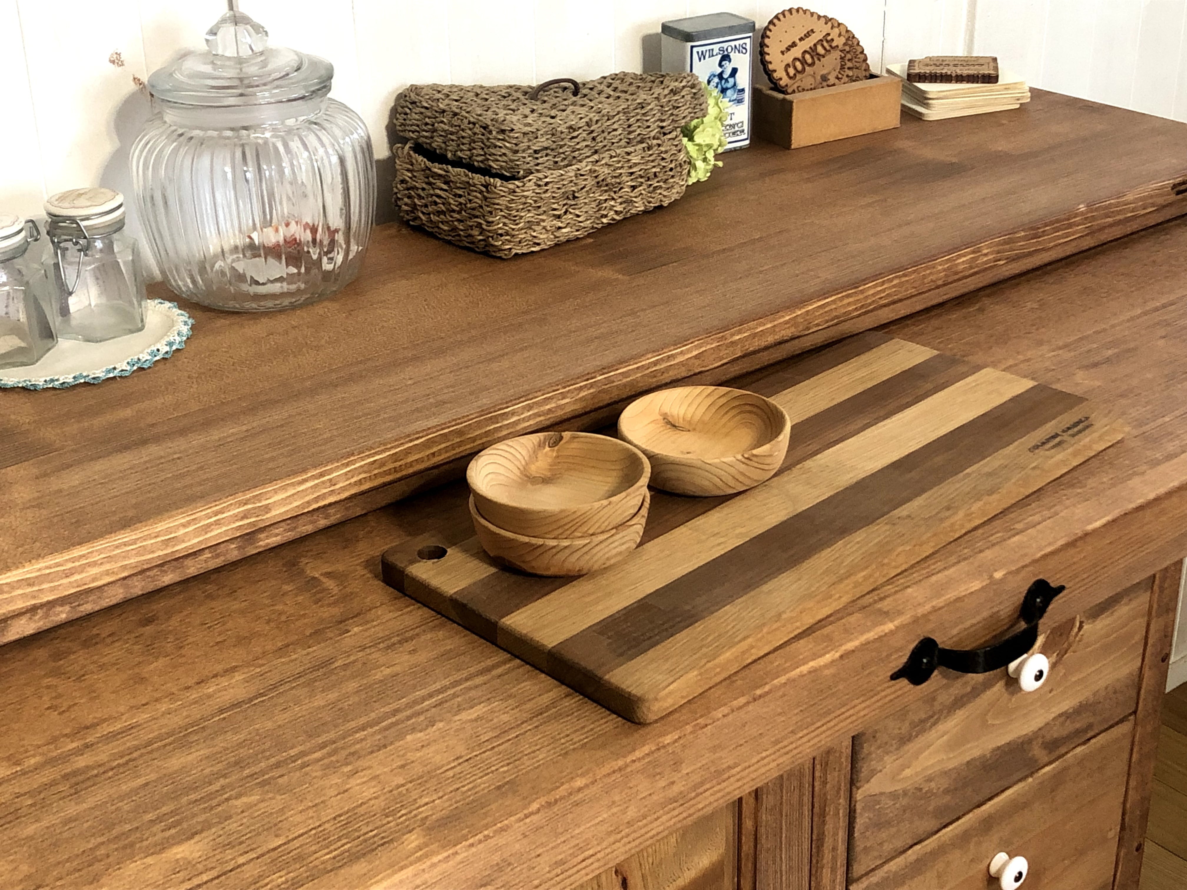 ♪ワークテーブルが出てくる カウンター下収納 収納家具 カントリー