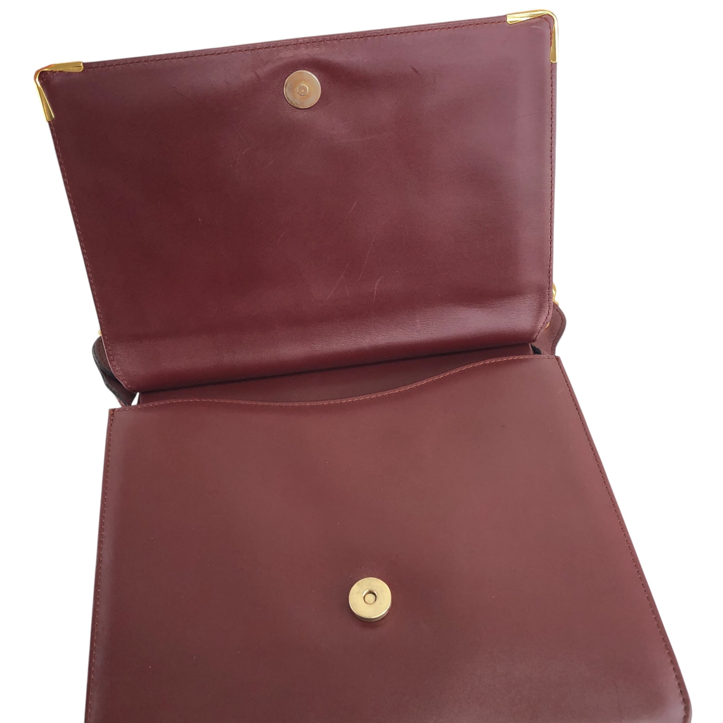 Cartier カルティエ ショルダーバッグ ボルドー ロゴ レザー フラップ