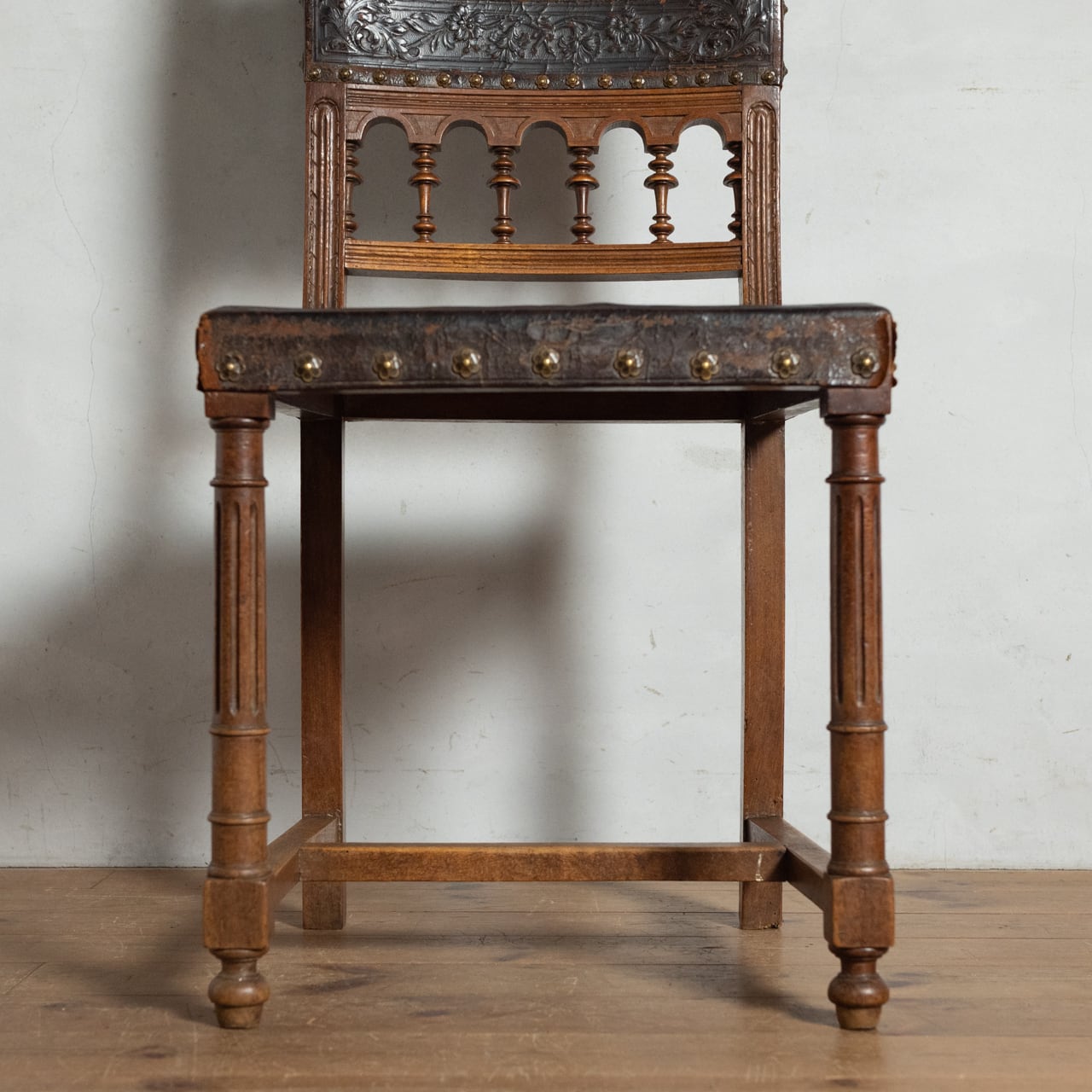 フランスのヴィンテージチェア② Dining Chair / ダイニングチェア 〈アンリ2世・椅子・デスク
