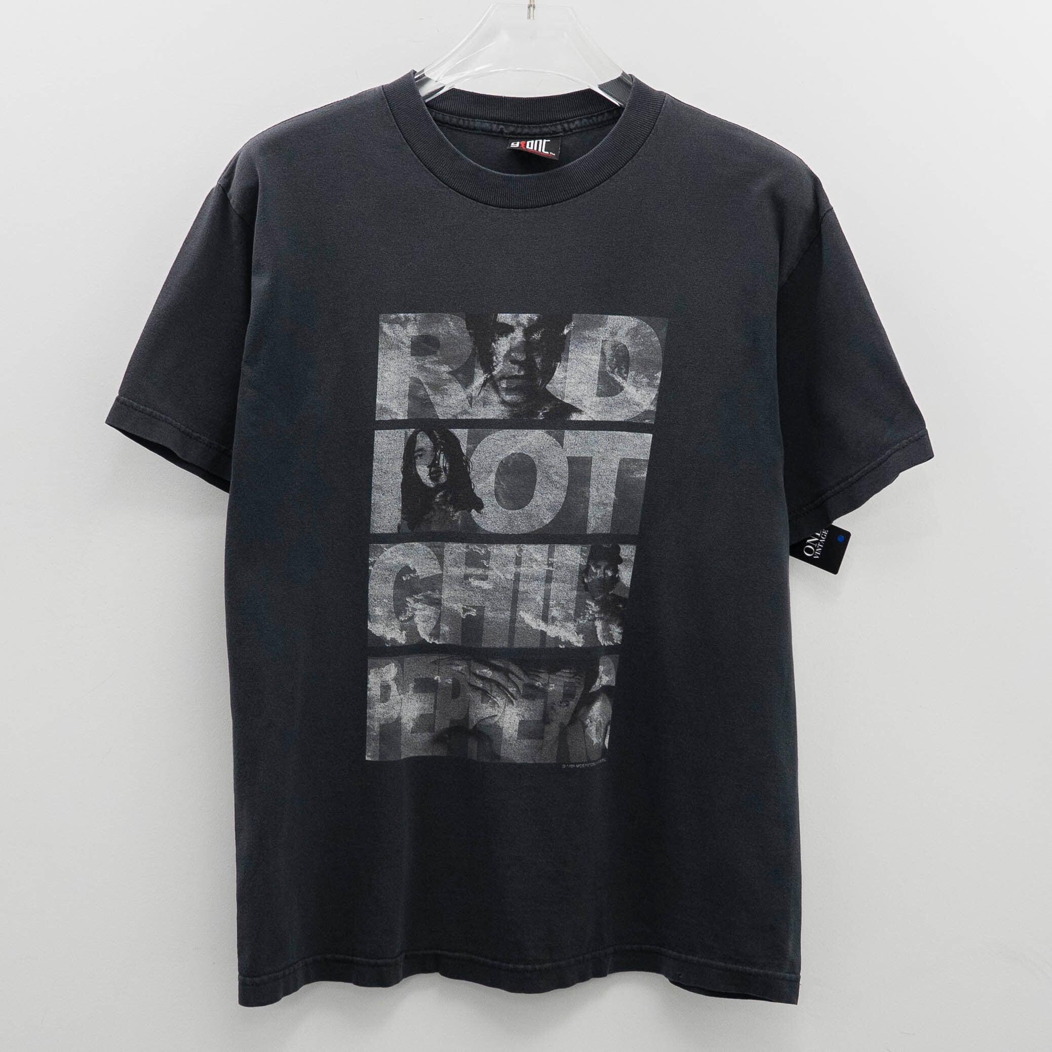 Red Hot Chili Peppers " Californication Member Monotone " Giant Fits M【A7-317】