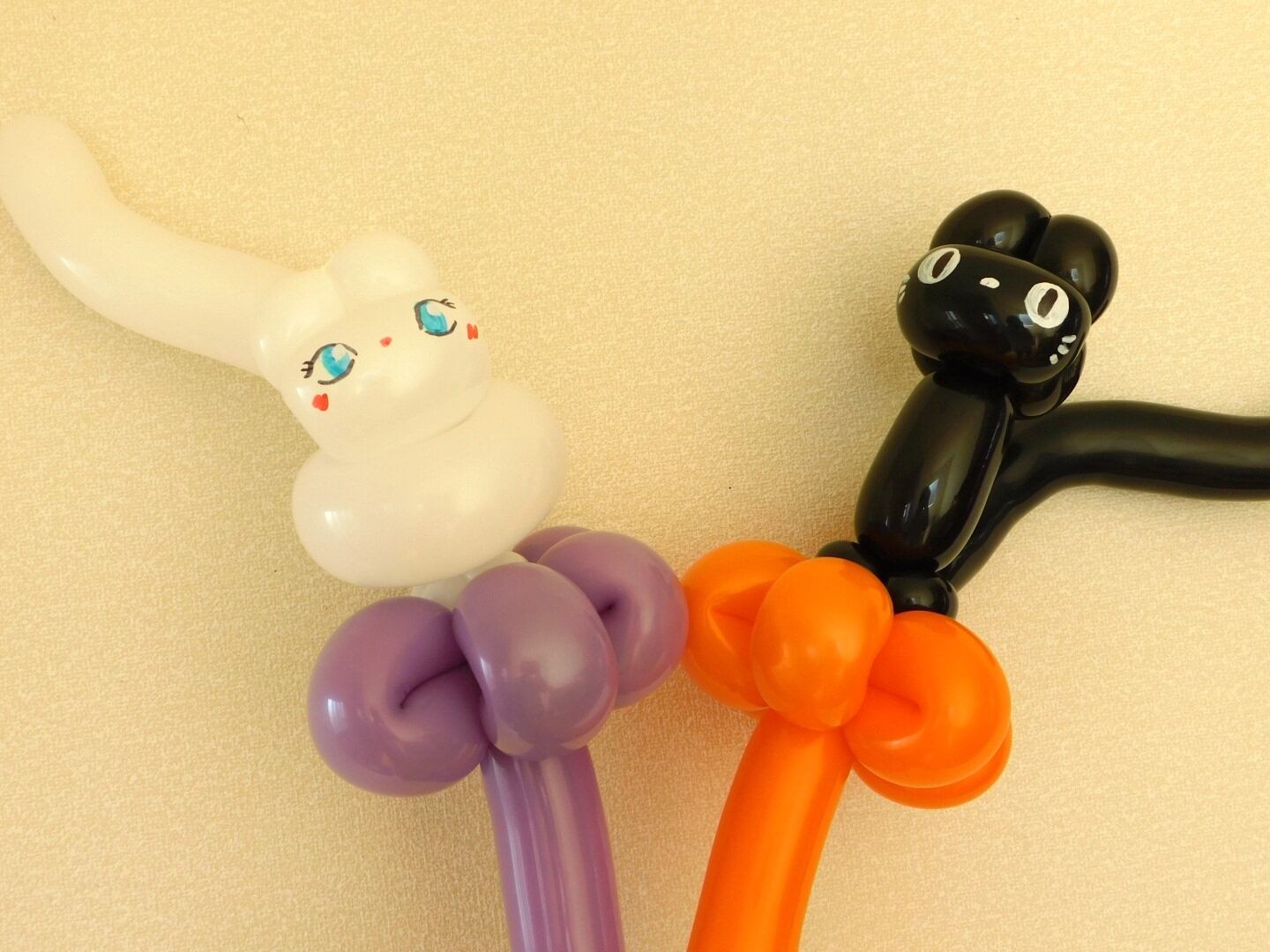 ハロウィン バルーンアート クロネコ バルーンアートの作り方のお店