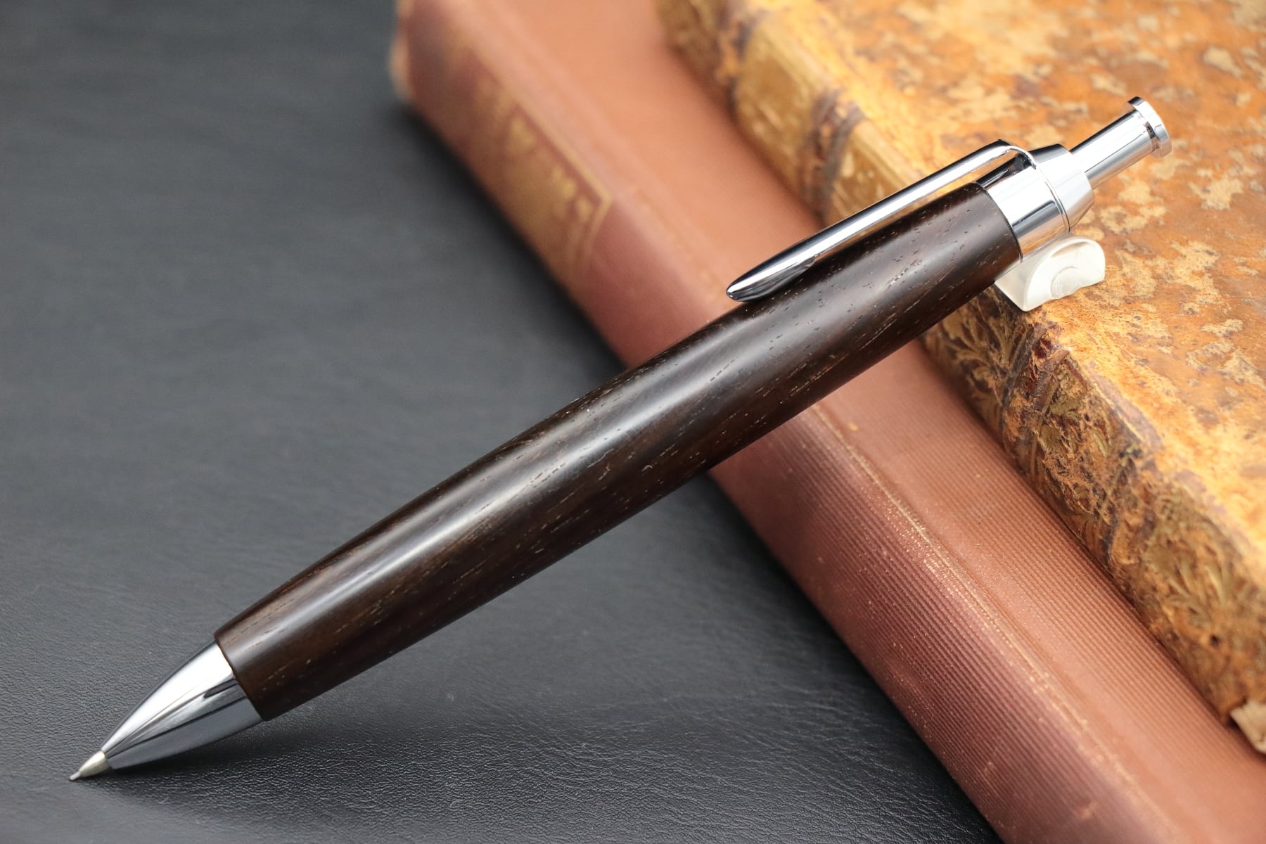 唐木三大銘木 本紫檀/ホンシタン・Pencil 0.5mm」木軸シャープペンシル