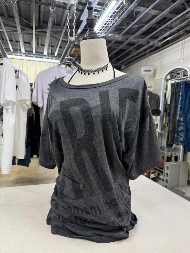 00's design T-shirts