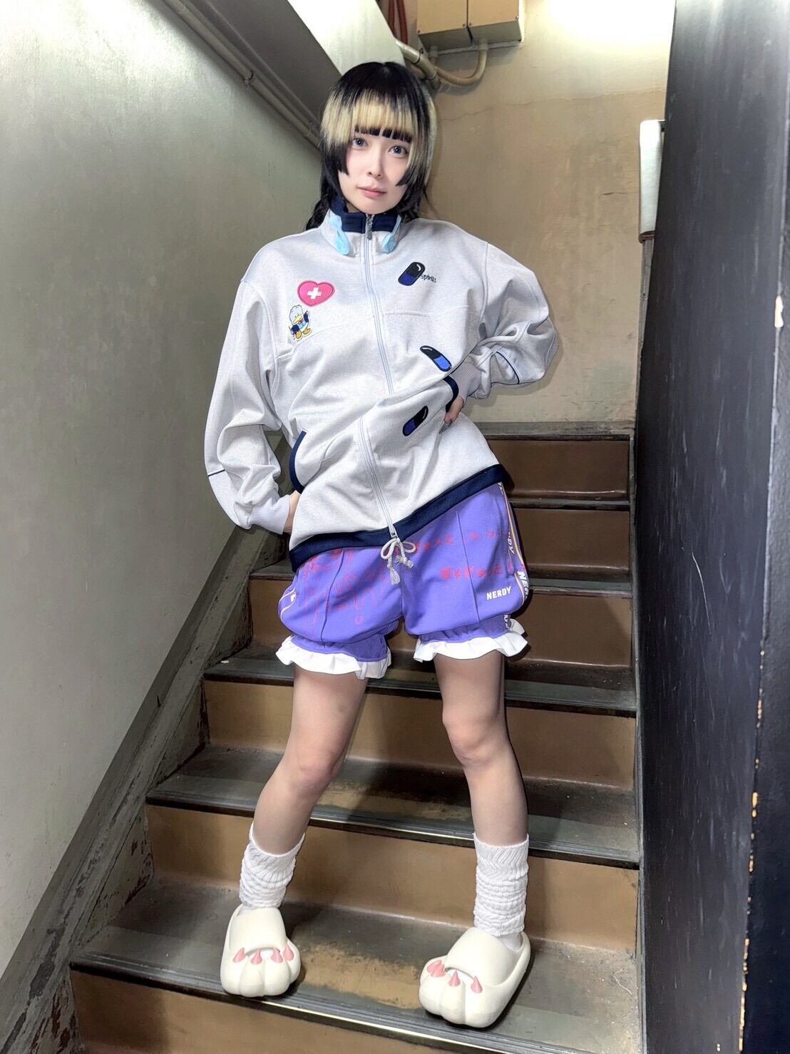 【雀蜂】リメイク古着 雀蜂