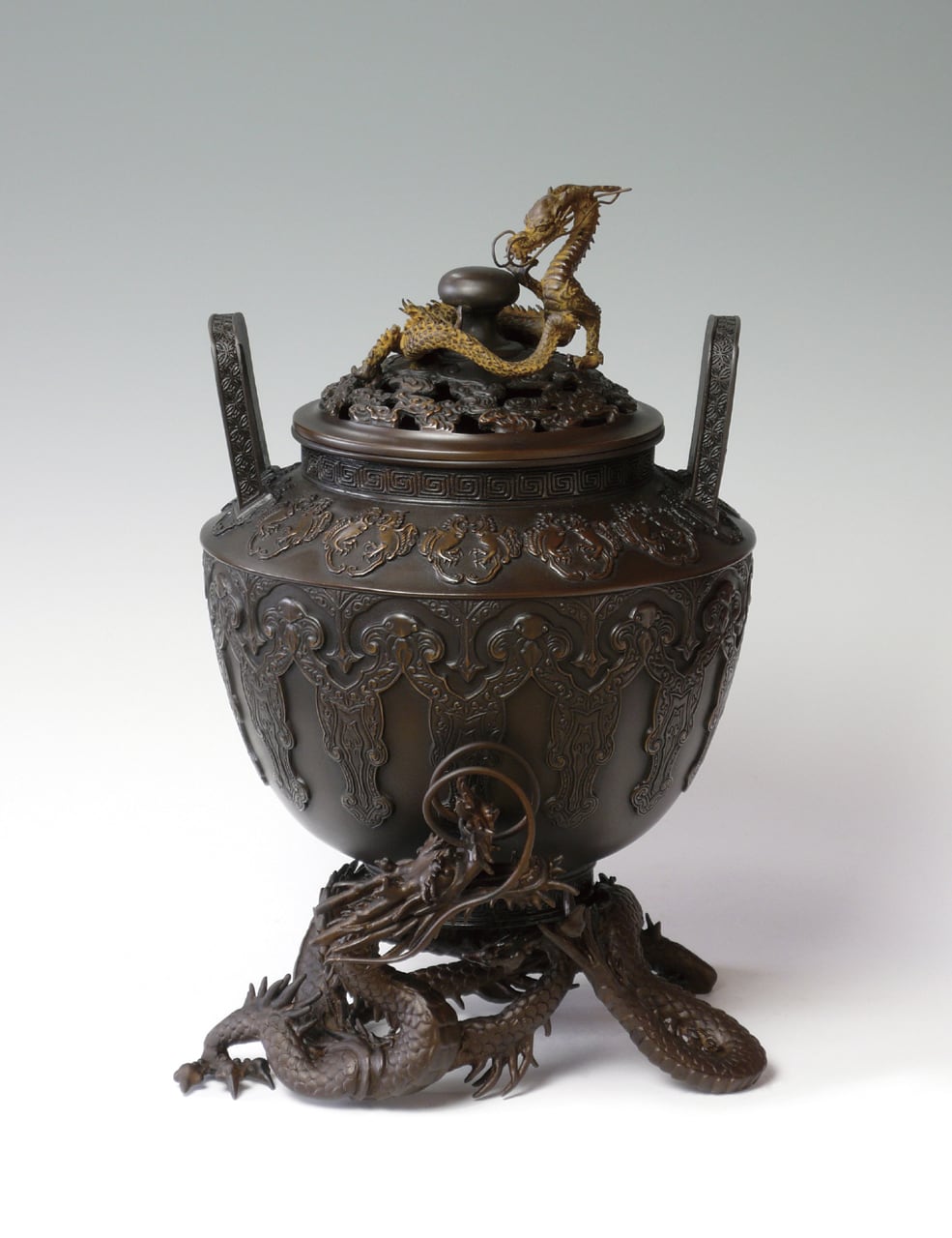 江戸時代　能舞古伊万里　赤絵　鉢 アンティーク 江戸時代 古伊万里 赤絵鉢 染付 色絵 赤絵 花篭図