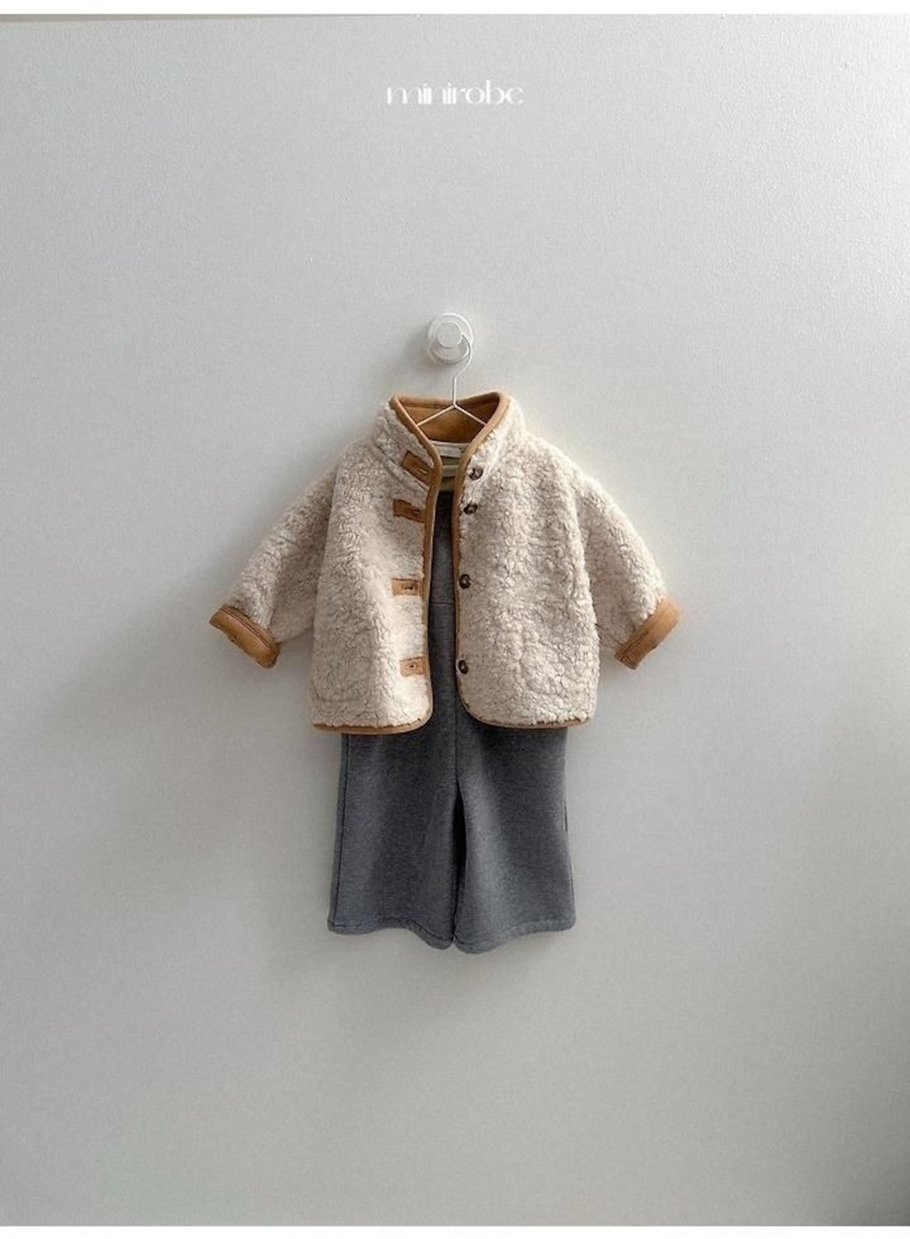 〖取寄〗韓国子供服 / 26winter / minirobe / リバーシブルムスタン / キッズ *S~XL*