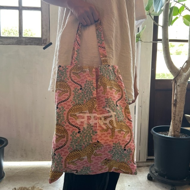 Hindi Logo Print Tote　5Type　ヒンディーロゴプリントトート　インド　アニマル　トートバッグ　バッグ　　India　animal