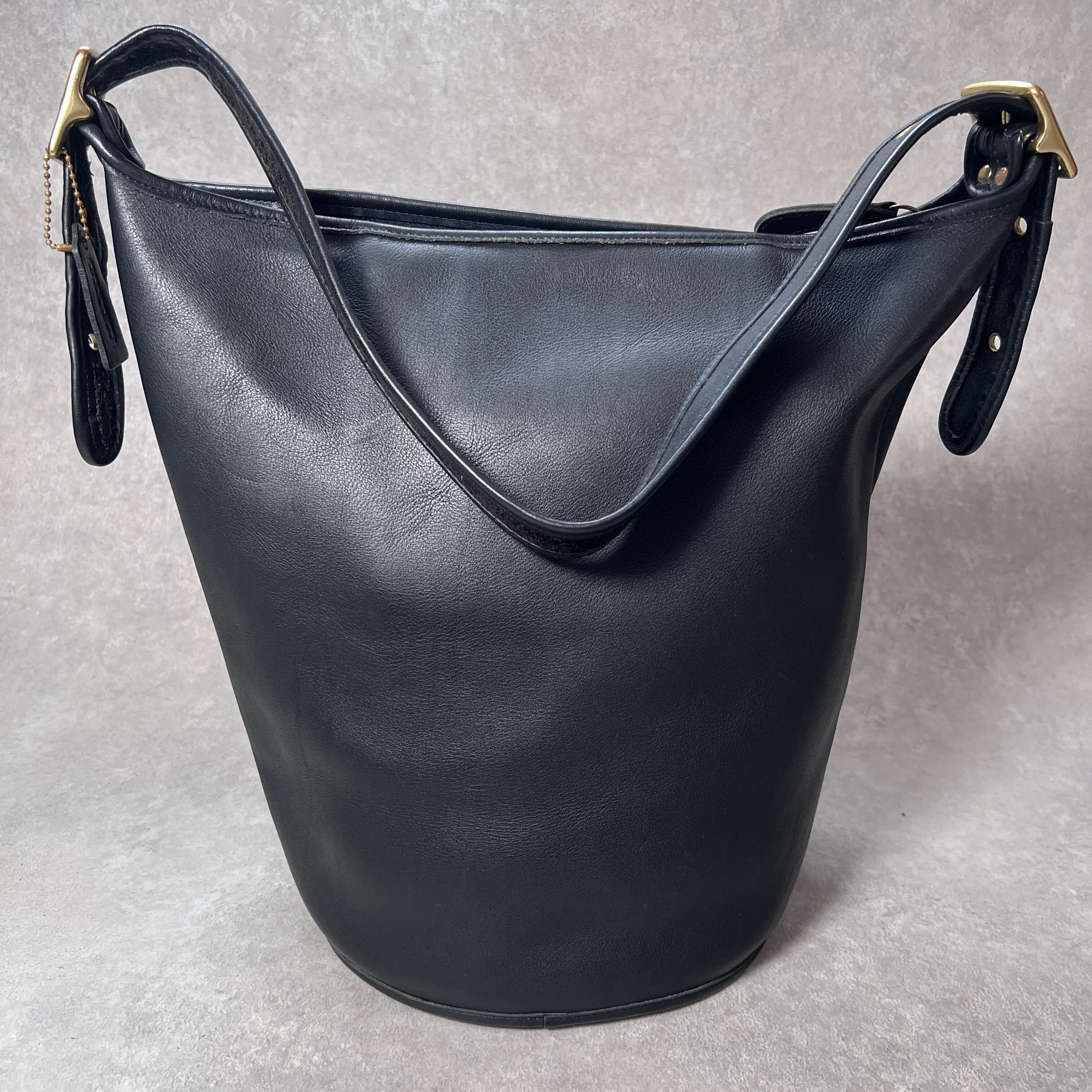 OLD COACH バケツ型 ショルダーバッグ ブラック COACH オールド コーチ バッグ バケツ型(ブラック) | GOODY｜古着