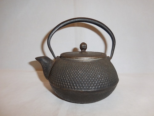 鉄瓶(あられ)iron kettle(hail)(No19)