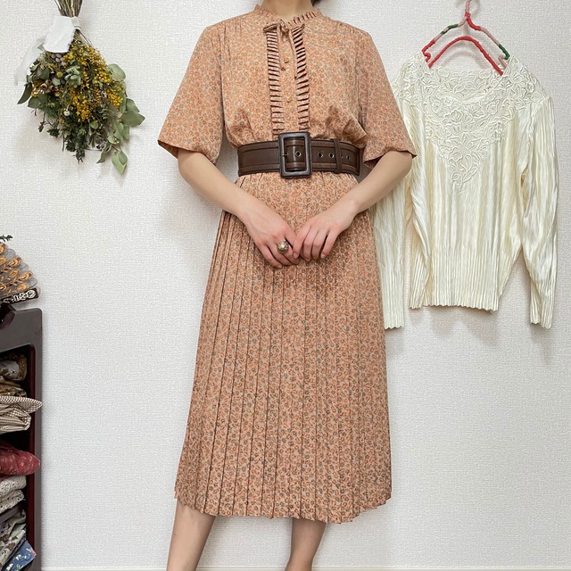 レトロワンピース 日本製 昭和レトロ プリーツスカート 花柄 半袖 Fb21 古着屋granme