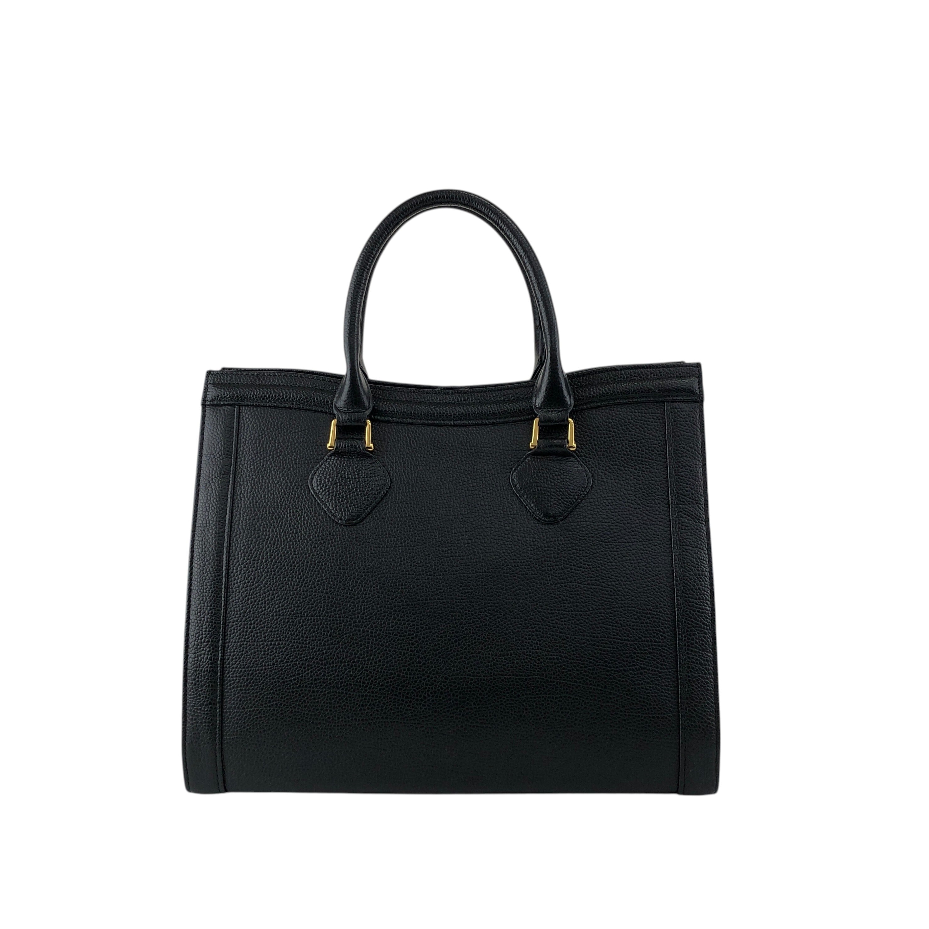 Yves Saint Laurent イヴ・サンローラン ハンドバッグ ブラック Yves Saint Laurent イヴ・サンローラン ハンドバッグ ブラック