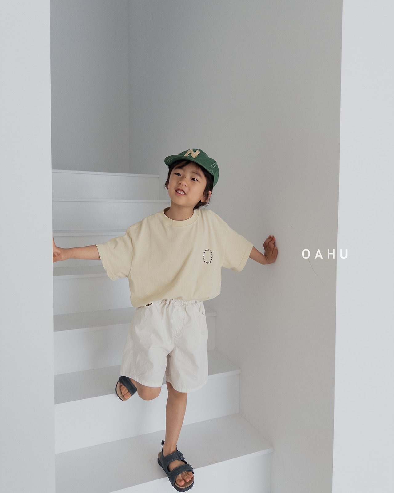 [OAHU] Circle T (JS/JM/JL/JXL) / [오아후] 써클티 (JS/JM/JL/JXL)