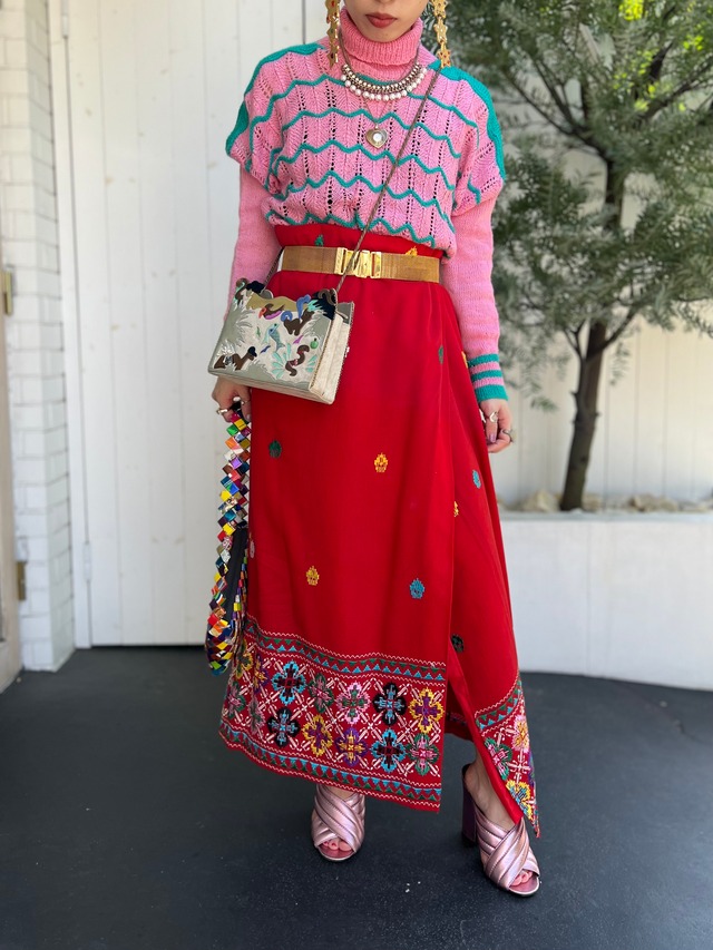 Vintage red floral  embroidery wrap skirt ( ヴィンテージ レッド 花柄 刺繍 ラップスカート )