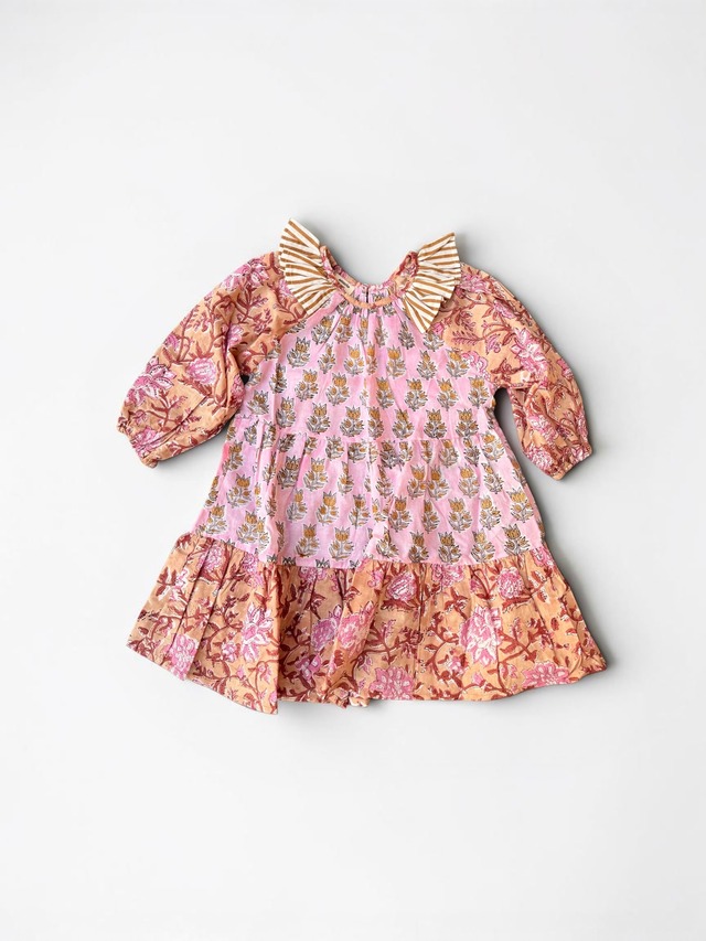 【完売】【7月中旬再入荷予定】Ruffled Side Neck Raglan Dress-Pink Mixed-【saruche】
