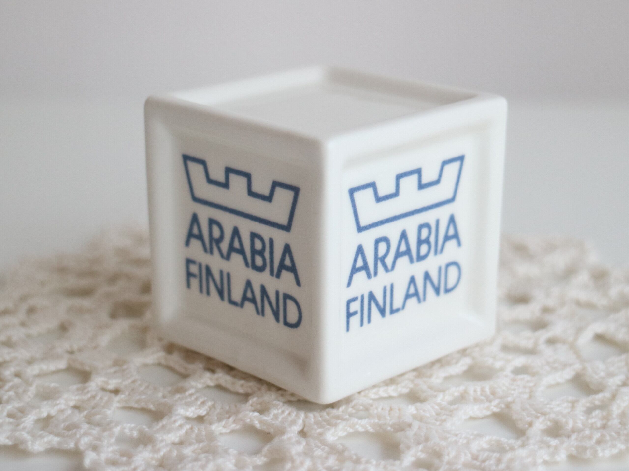 ARABIA / ディーラーサイン No.5946 | Taloni 〜北欧ヴィンテージ食器