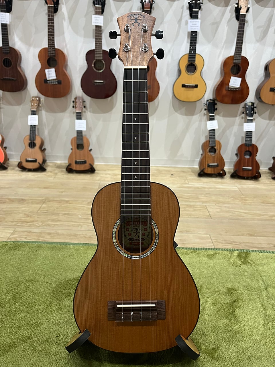 ウクレレ用 カポ UC-1 ggw725x ウクレレ用カポ】Famous UC-1 （全3色）｜ウクレレ専門店 KIWAYA公式通販