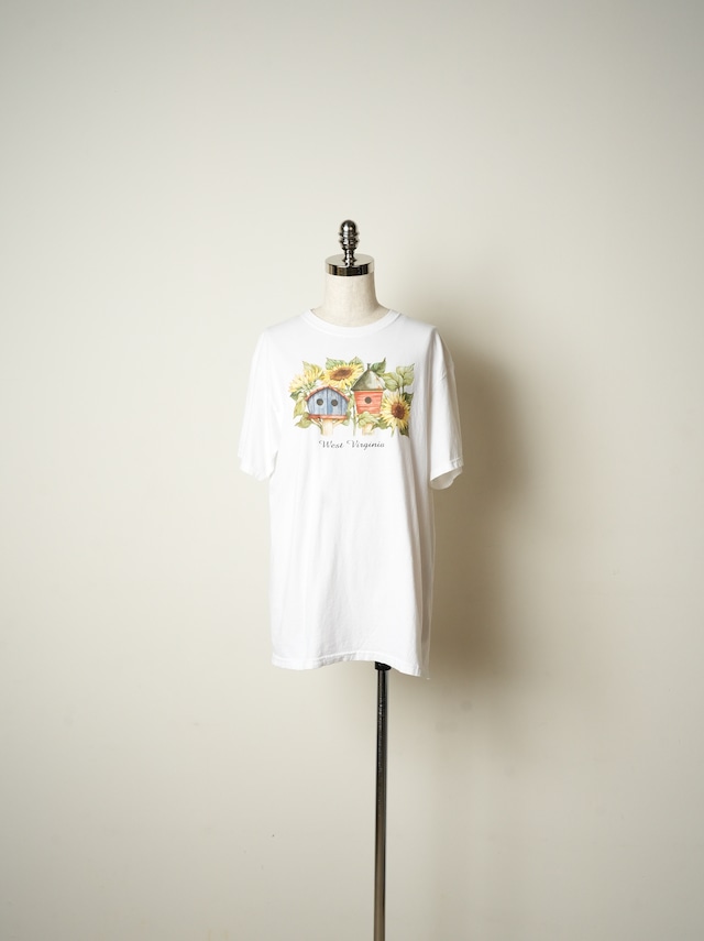 ボタニカルアート プリントTシャツ