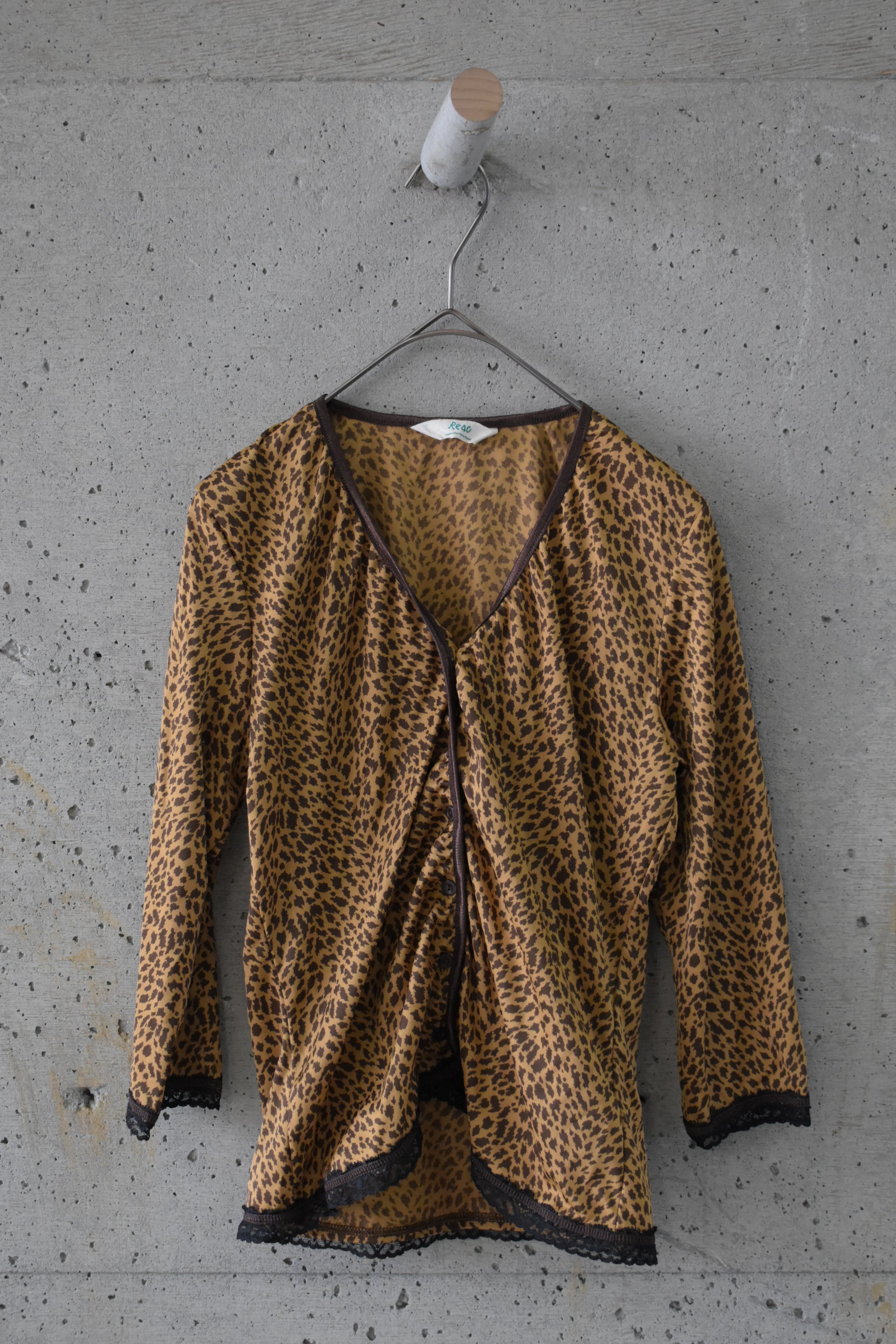 Leotard-patterned cardigan with lace trim