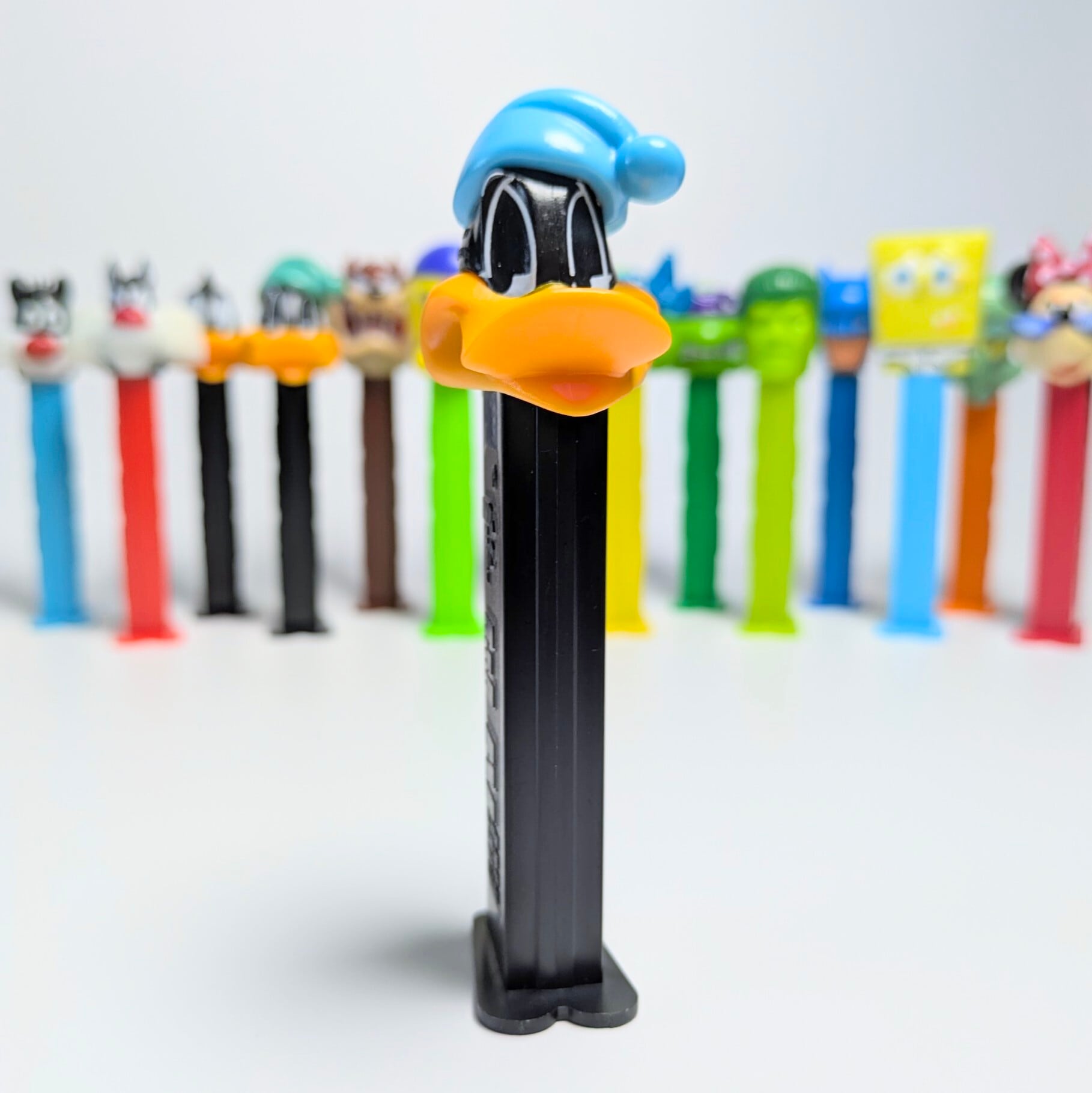 ☆ VINTAGE1998 ☆【 Looney Tunes ( ルーニー・テューンズ )  】『 ダフィー・ダック おやすみBLUE 』PEZ / ペッツ CANDY&DISPENSER / ヨーロッパPEZ（ハンガリー） 〚アメリカン雑貨 アメトイ〛