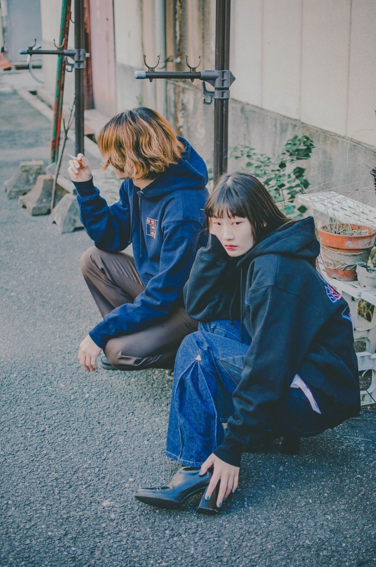 四畳半帝国Hoodie-blurred　紺