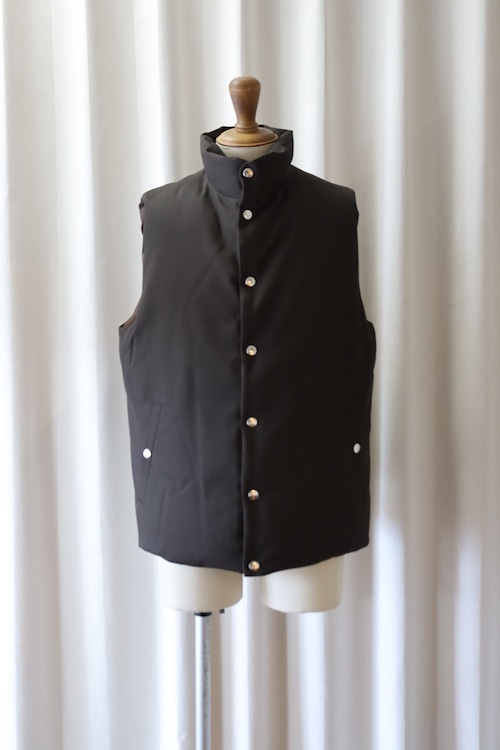 Cale " DOWN VEST ( Black )"