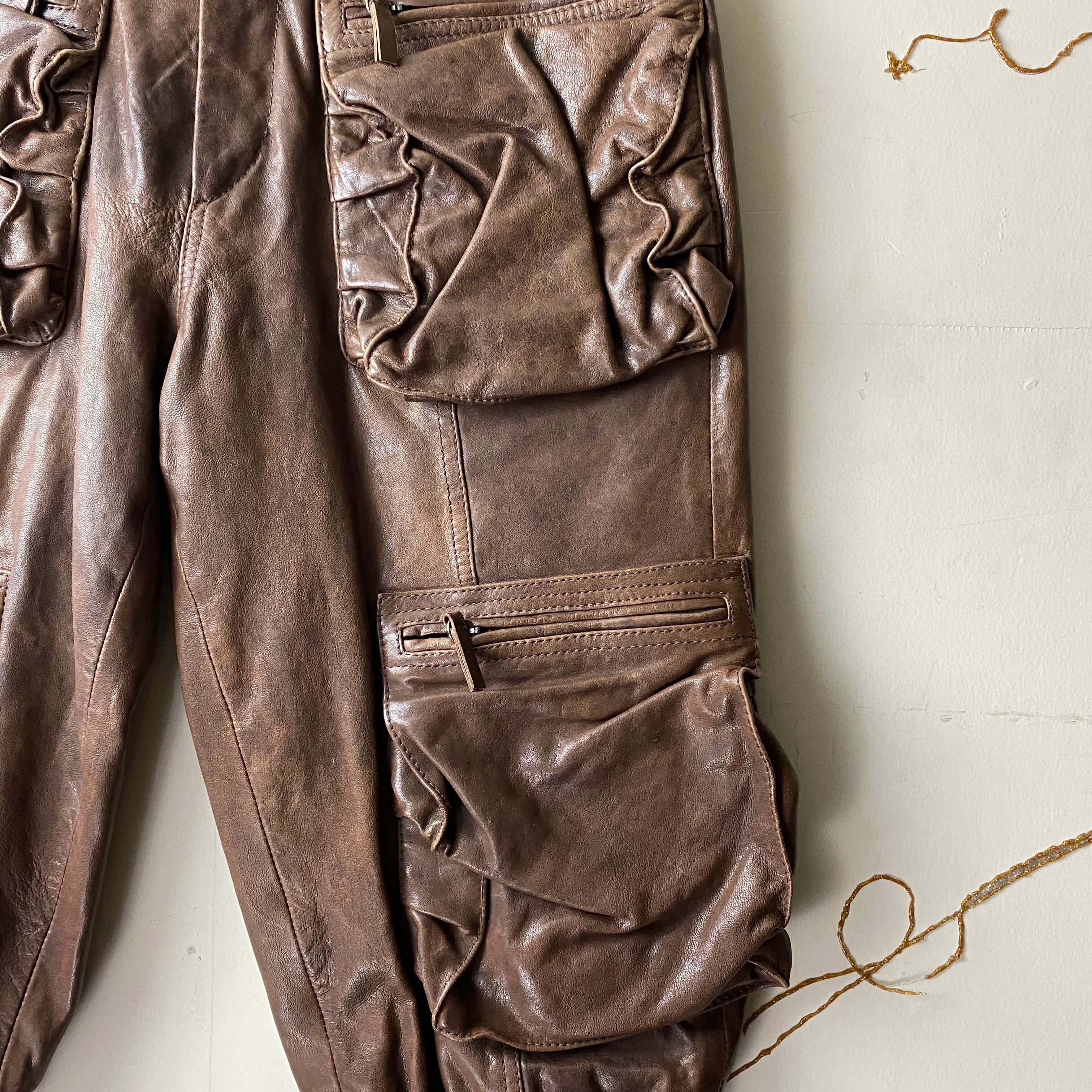 EMPORIO ARMANI cropped leather cargo shorts | NOIR ONLINE