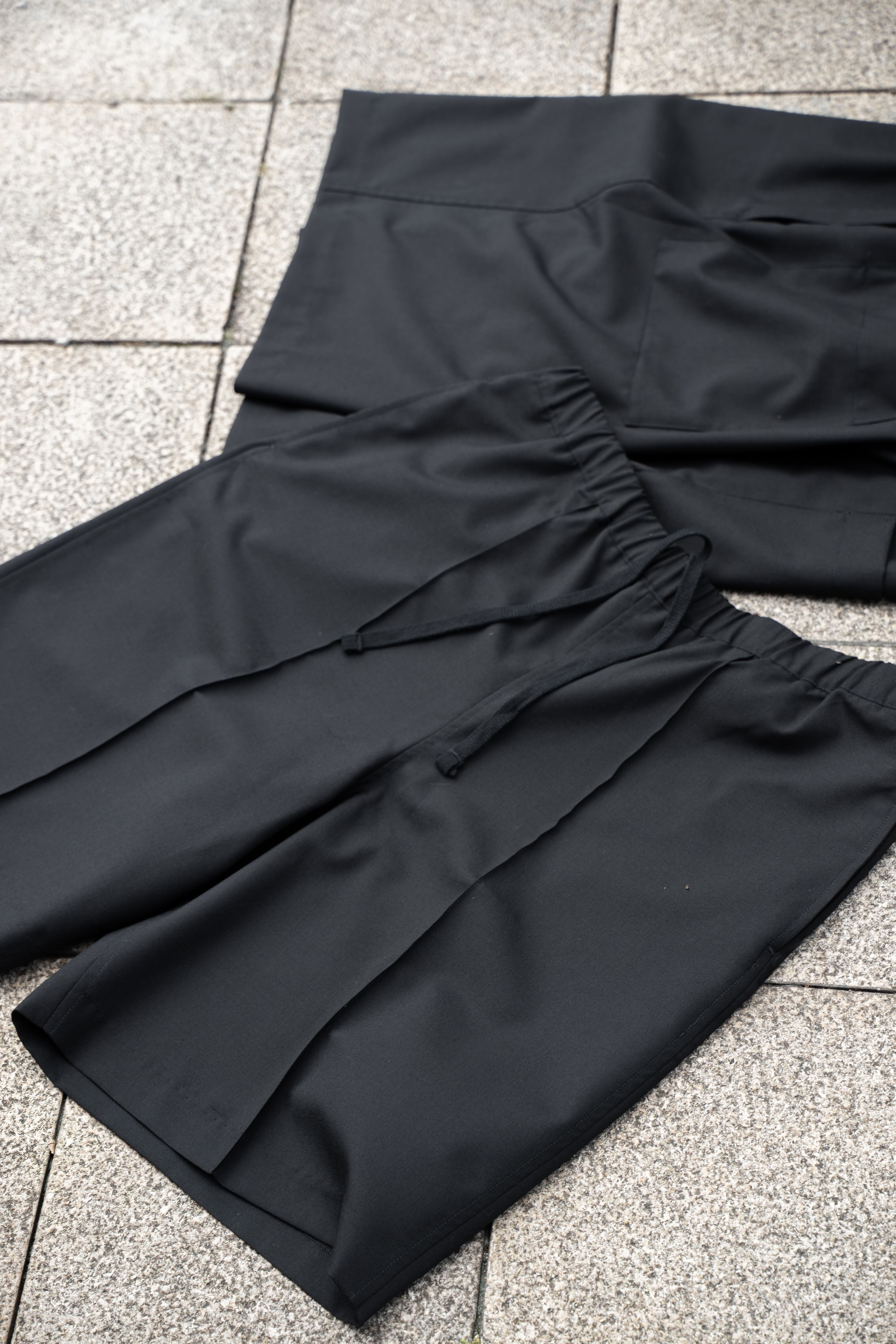 CALM】WOOL TROPICAL EASY SLACKS SHORTS | CALM