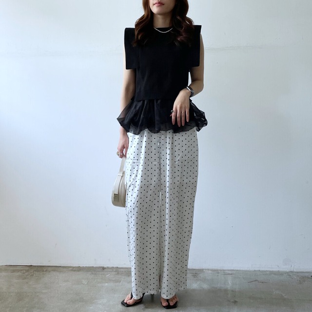 Square knit ＋ balloon cami