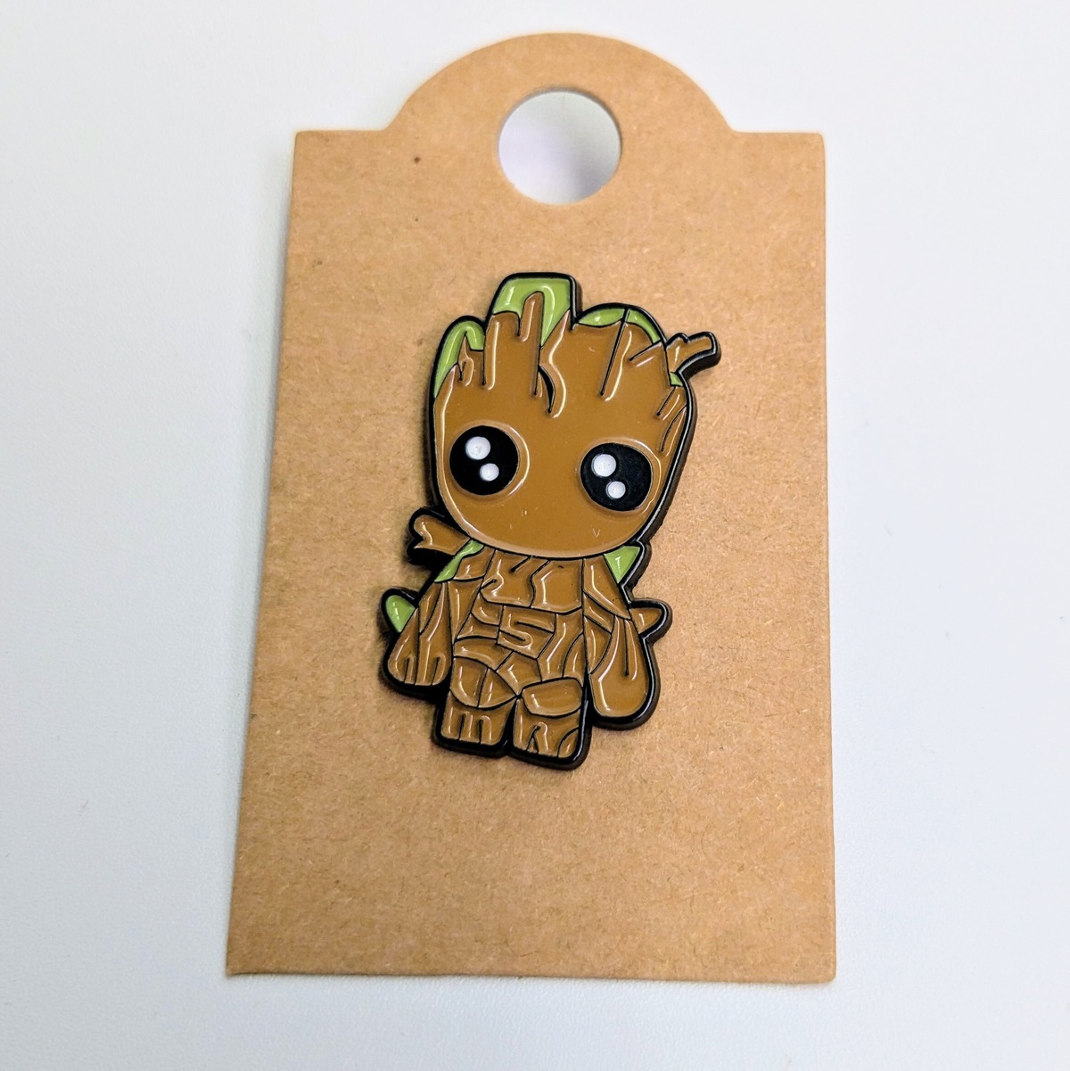 送料無料！ ★ピンズ PINS★ピンバッジ 【 Groot（ グルート ）】 〚アメリカン雑貨 アメトイ〛 | HAPPY GO LUCKY ...