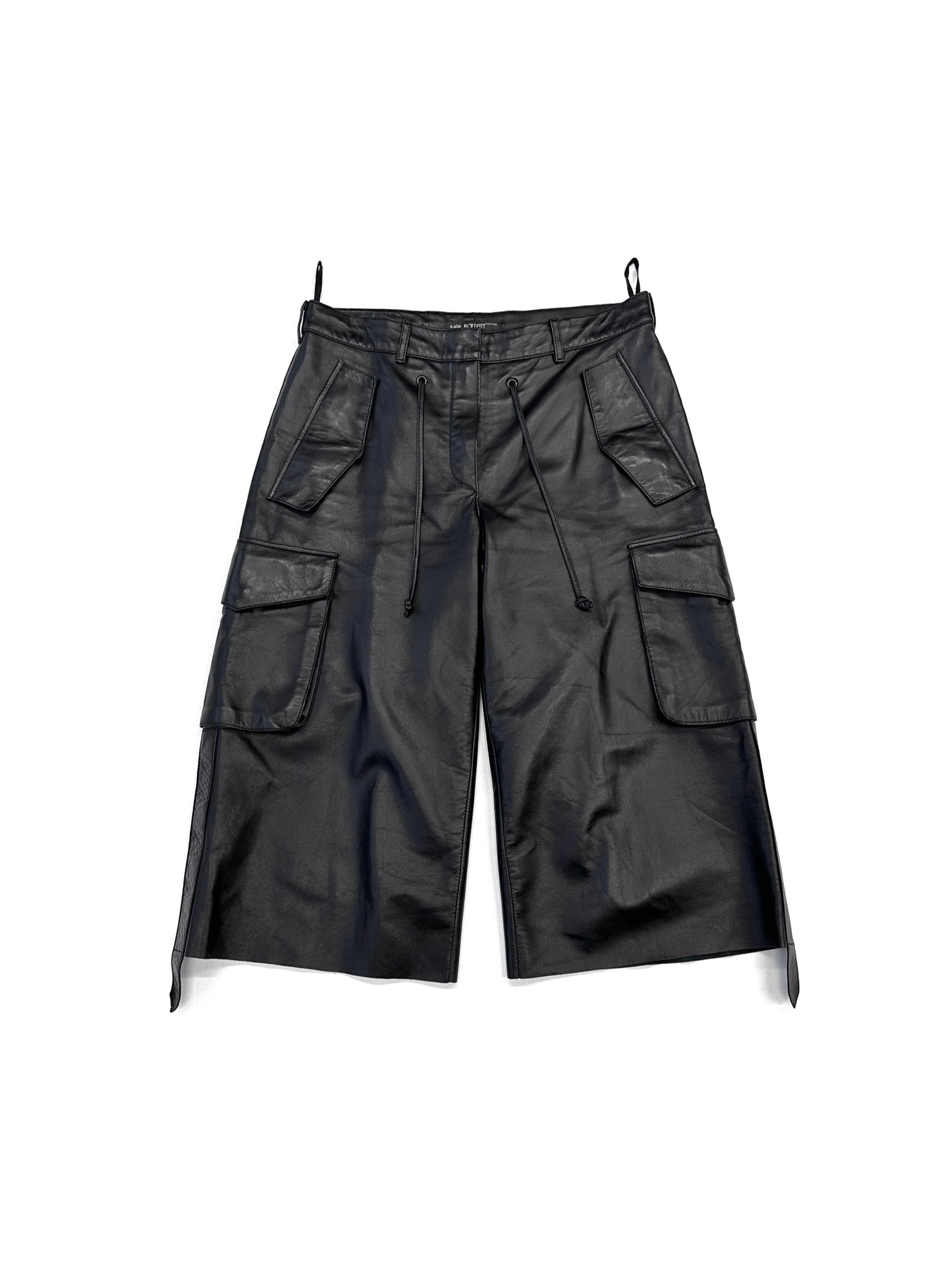 106052 NeIL BarreTT カーゴ クロップド パンツ 31 ハーフ e2000's NEIL BARRETT Black Leather Cropped Cargo PT | PAY ID