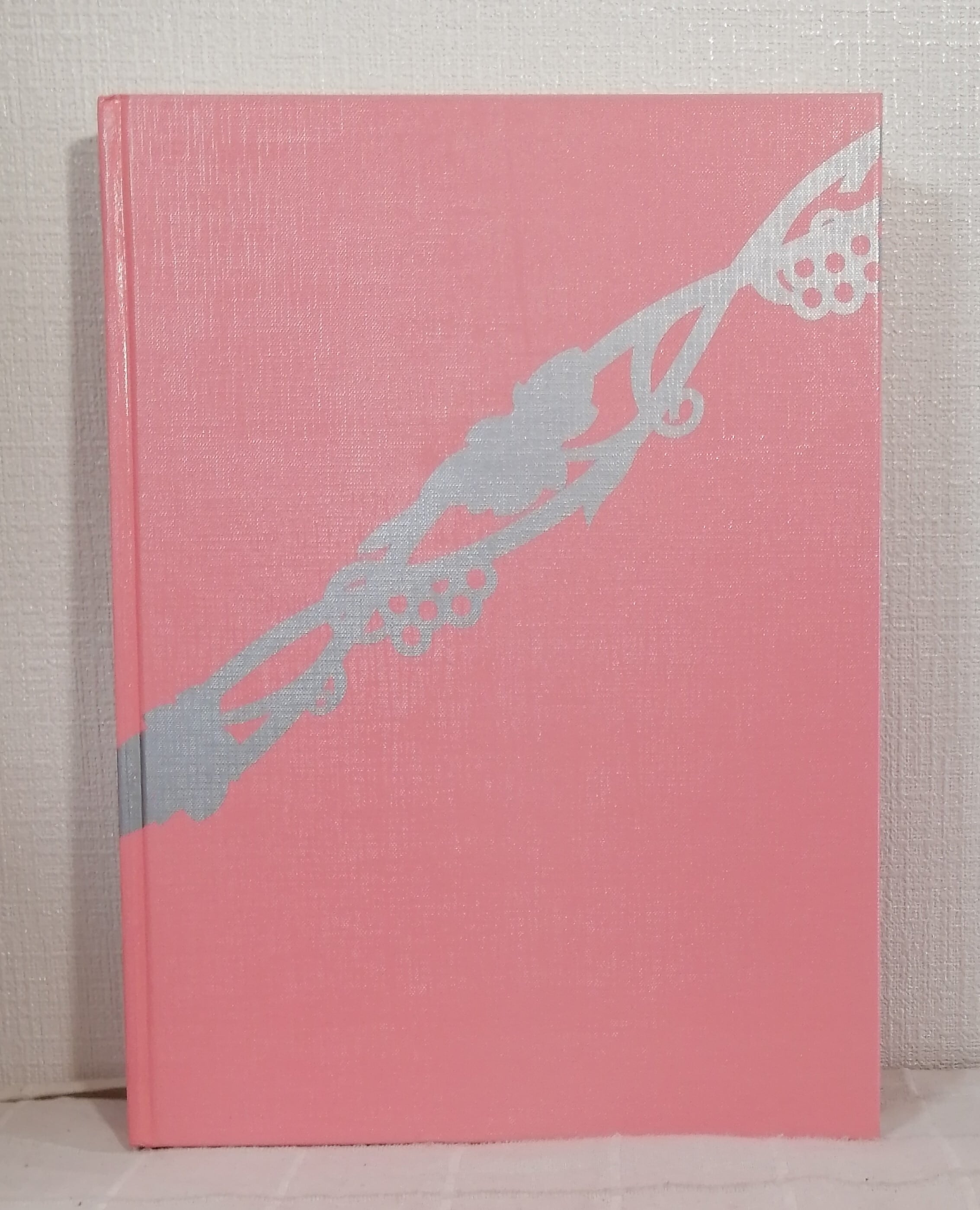 アールヌーヴォーの染織 TEXTILE DESIGNS OF ART NOUVEAU 駸々堂