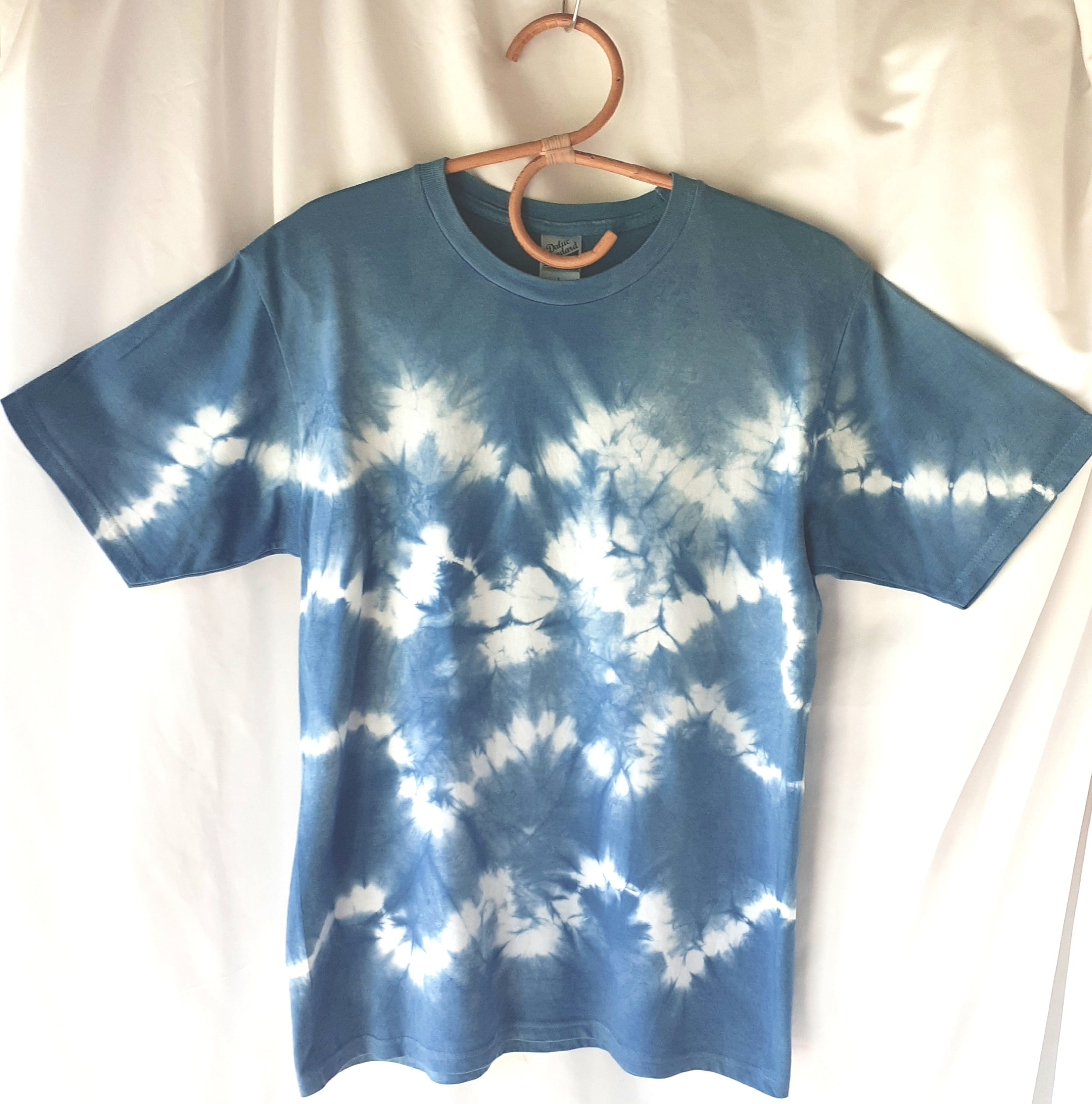 山道絞りのシンプルなTシャツ・兼用Lサイズ(藍染)