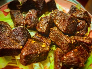 鹿肉　モモ（シンタマ）　301～350g
