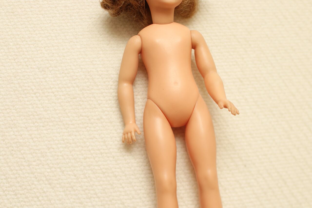 タミーちゃんの妹ペッパーちゃん・ロングヘア（人形本体・ポーズン