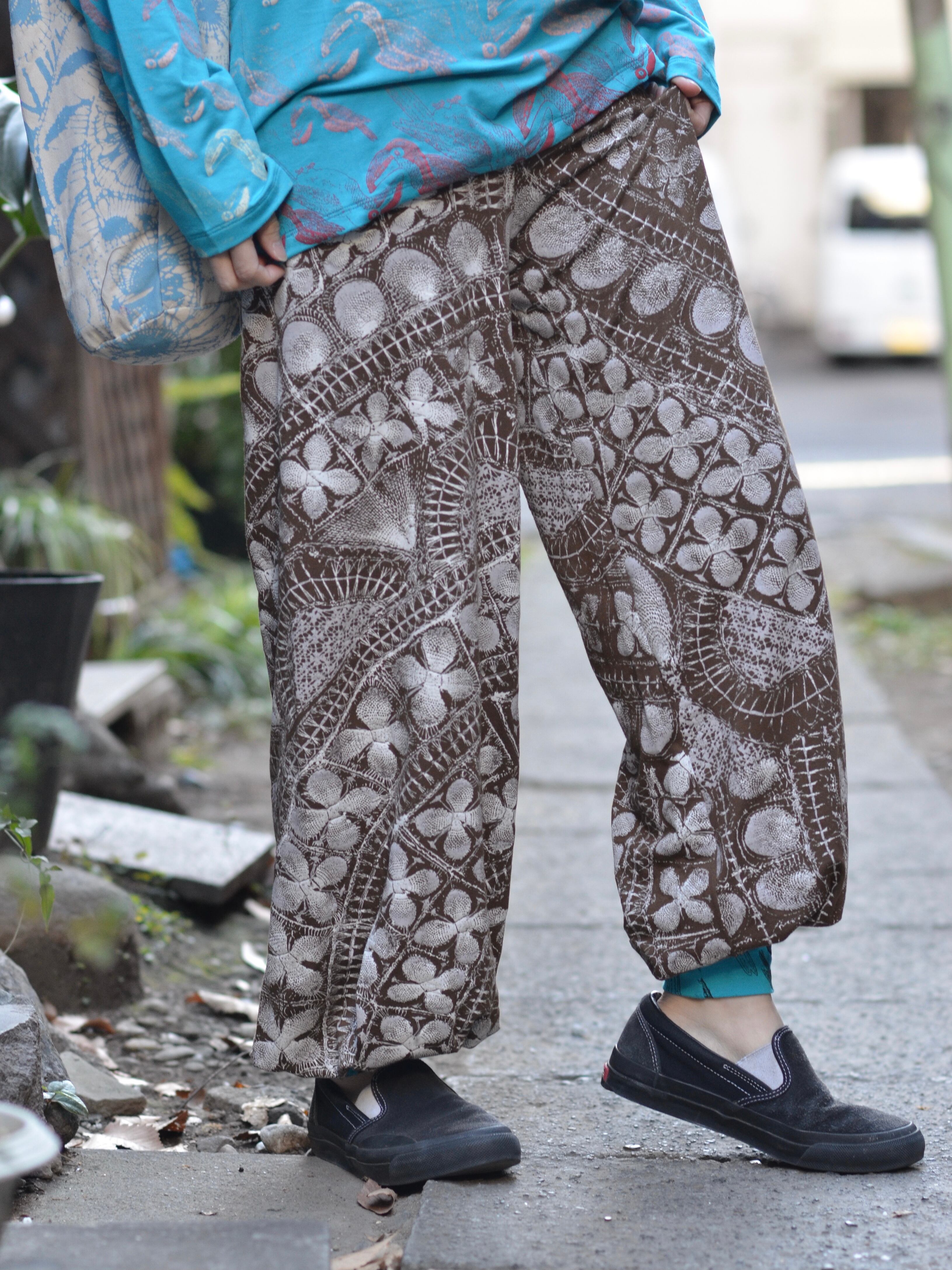 アラジンパンツ M (ブラウン/ニャンドゥティ柄) | juanadearco