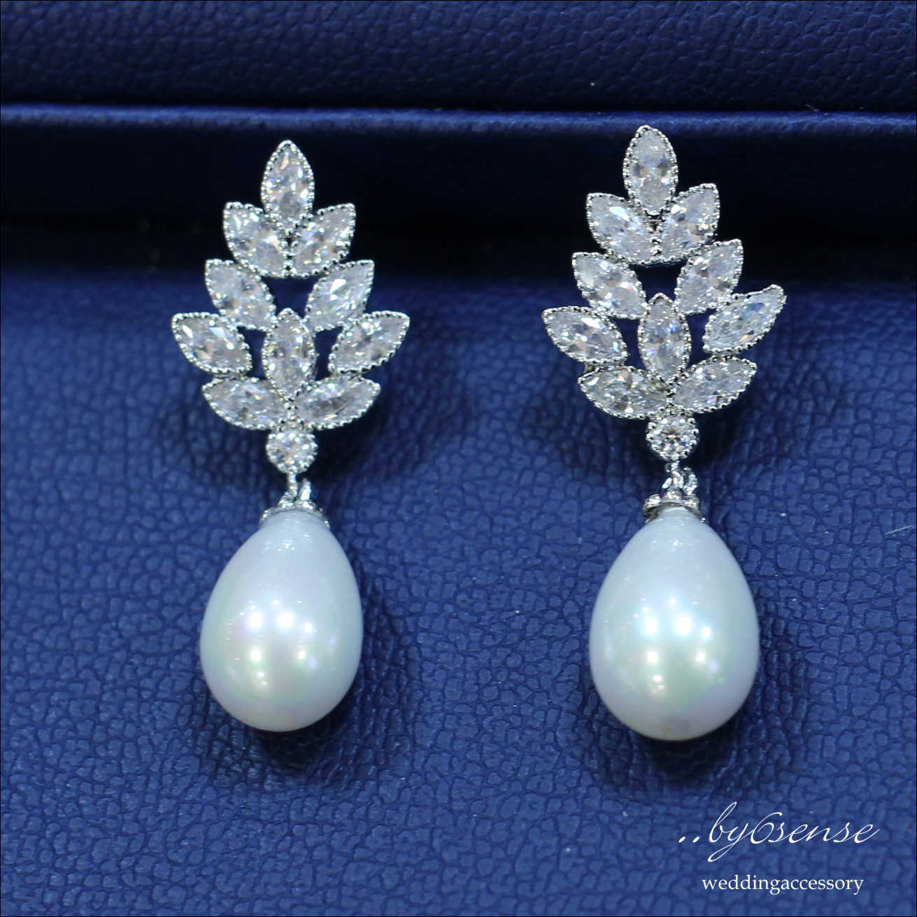 キュービックジルコニアダイヤCZ・ウェディングアクセサリー パールピアス (p0110) | by6sense ウェディングアクセサリー専門店(ブライダルアクセサリー) powered by BASE
