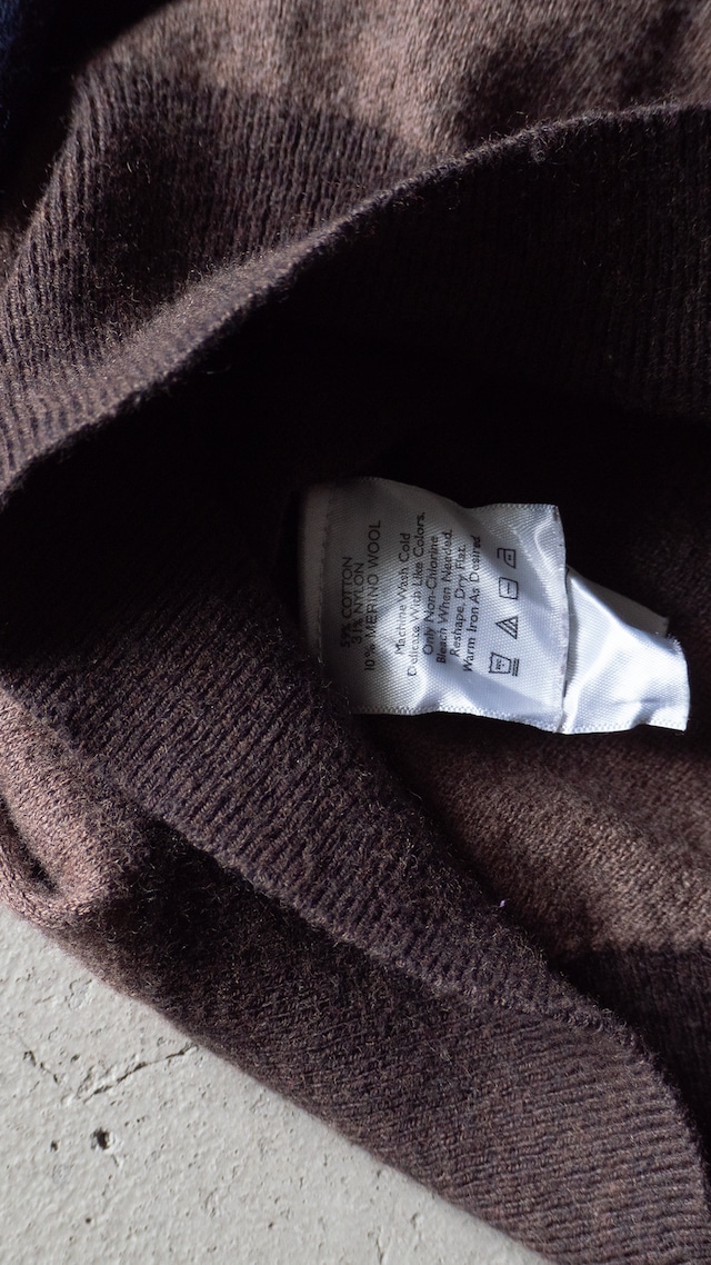 "Eddie Bauer" used Multi border knit