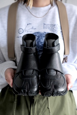 "tabito" "Truss Trainer High" "All-black"